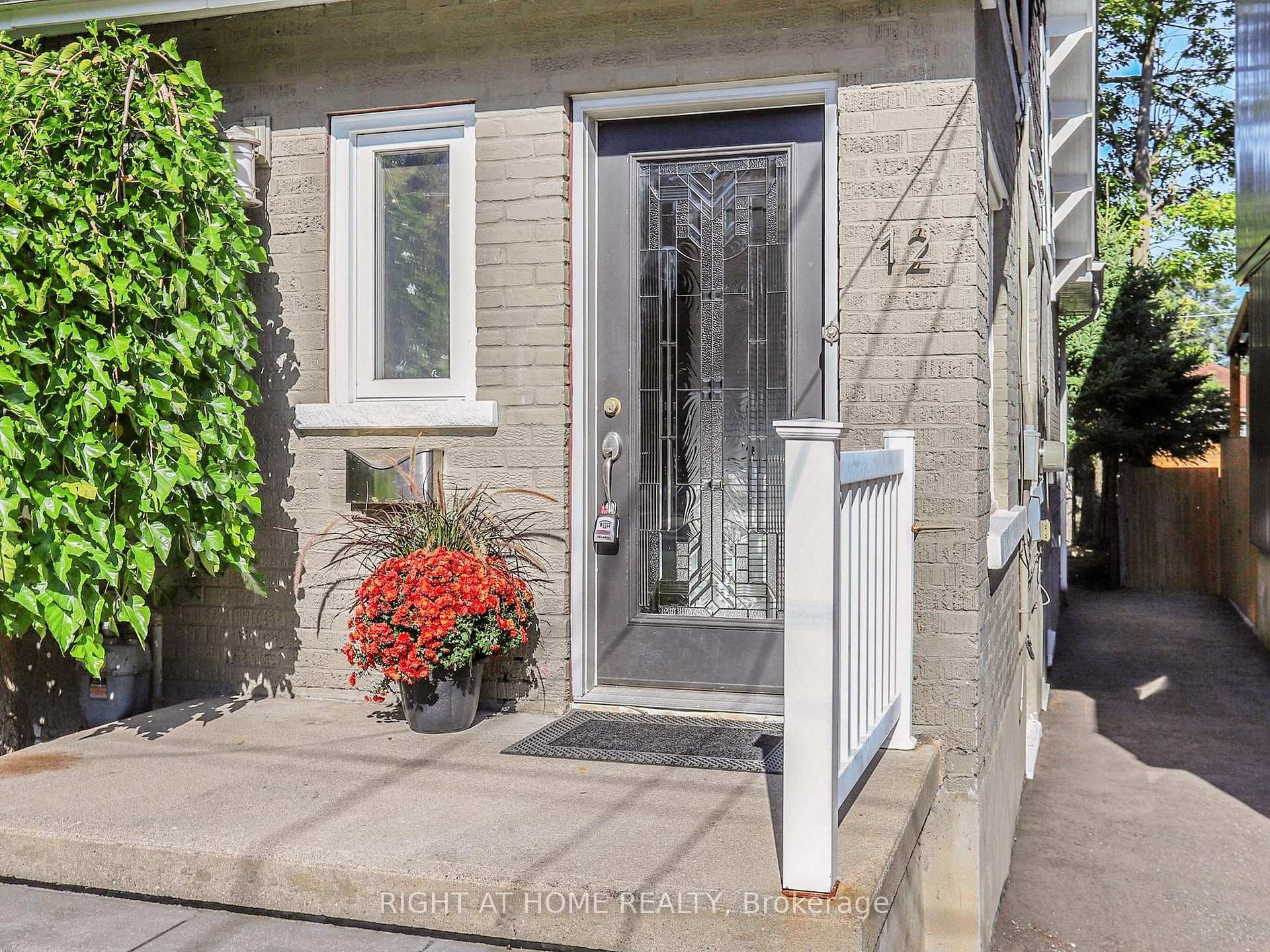 Photo 2 of 12 Westbrook Avenue, Toronto, Woodbine-Lumsden — HOMEH