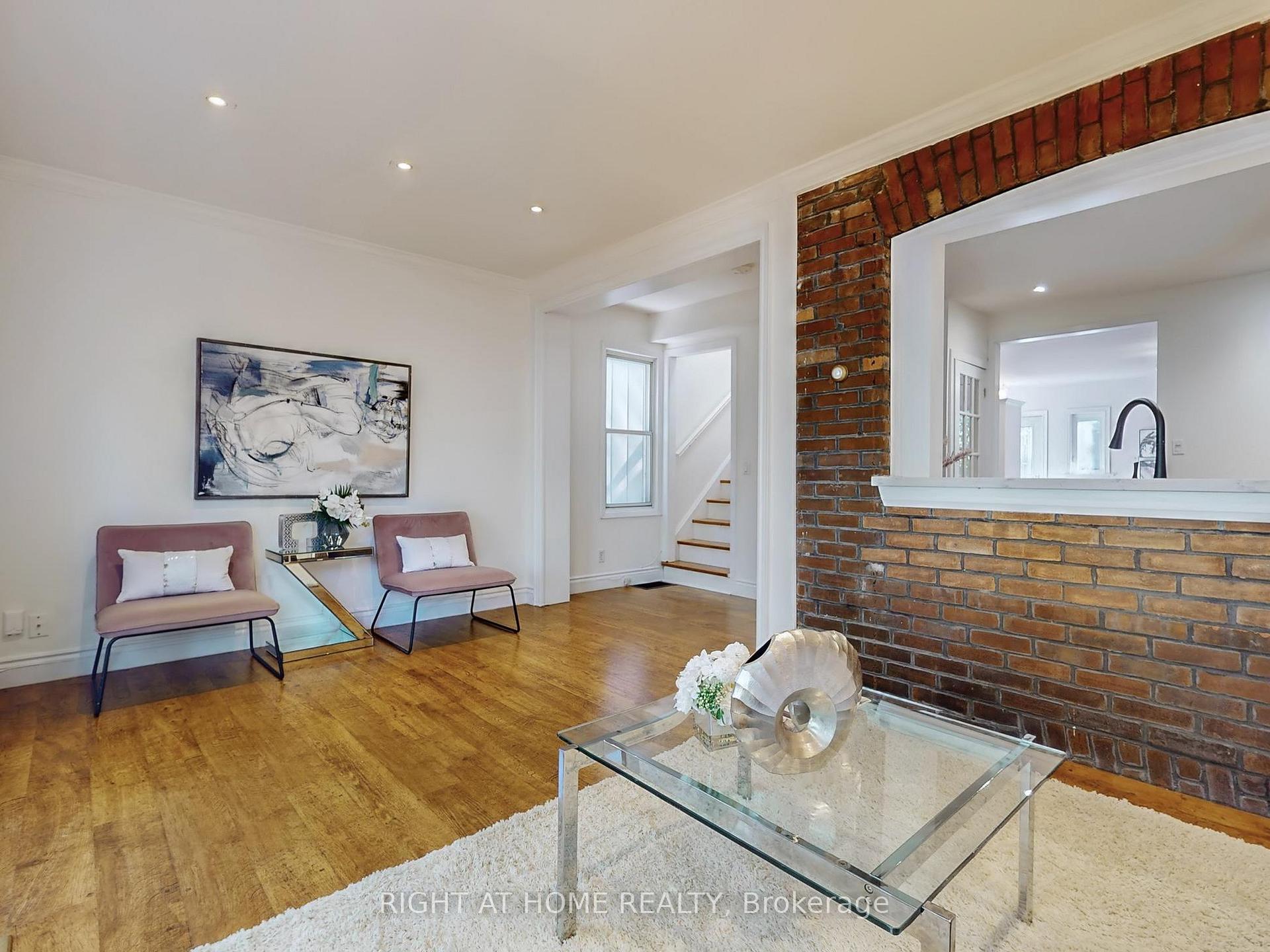 Photo 13 of 12 Westbrook Avenue, Toronto, Woodbine-Lumsden — HOMEH