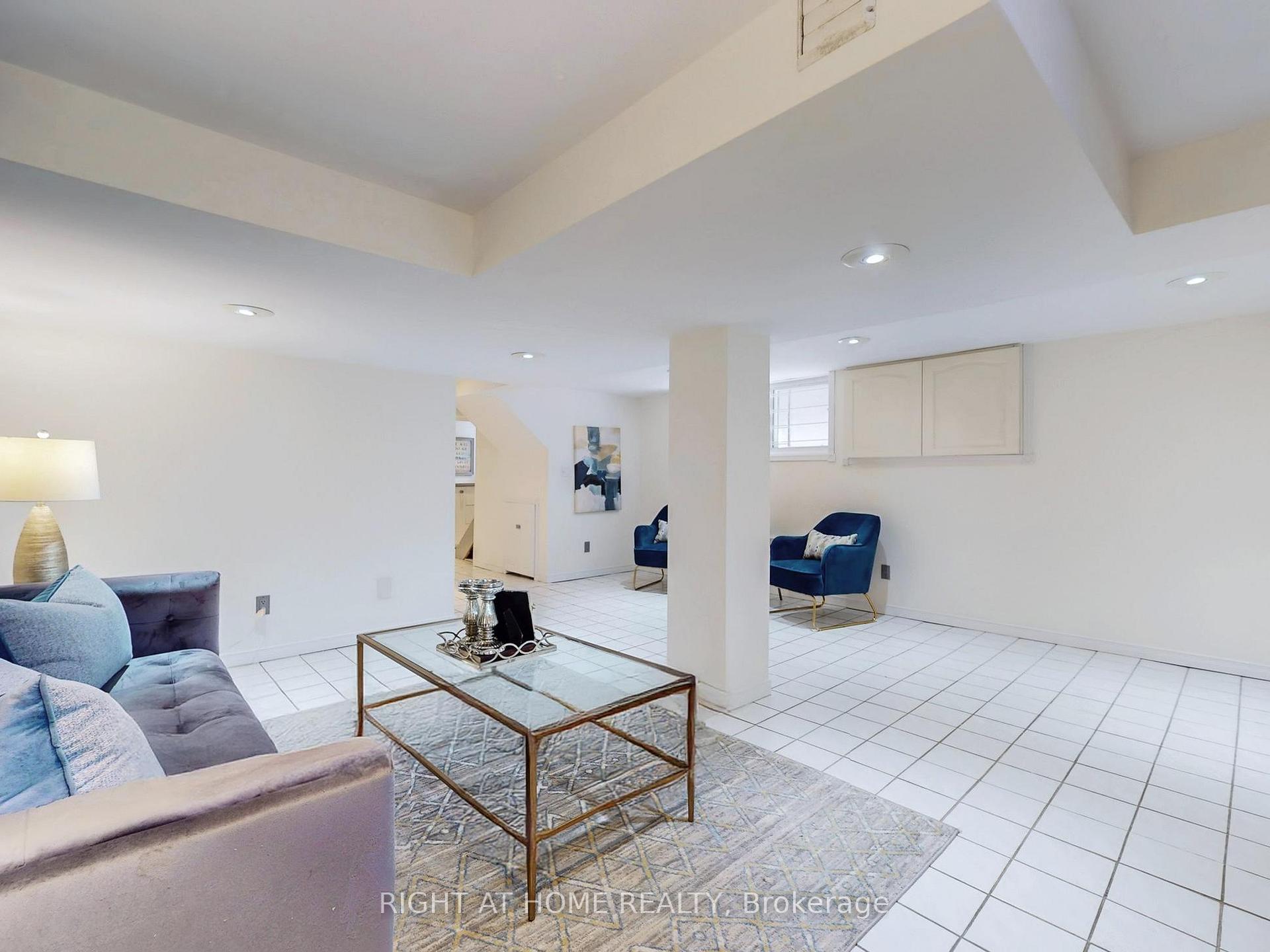 Photo 33 of 12 Westbrook Avenue, Toronto, Woodbine-Lumsden — HOMEH