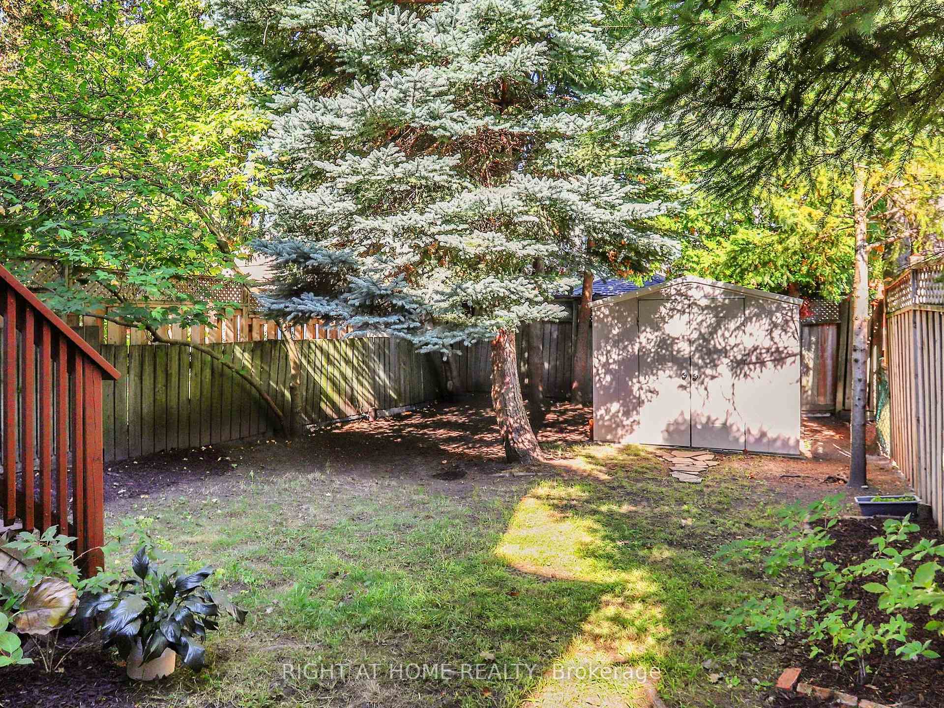 Photo 39 of 12 Westbrook Avenue, Toronto, Woodbine-Lumsden — HOMEH