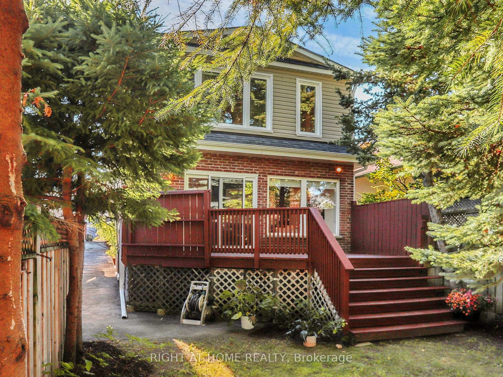 Photo 40 of 12 Westbrook Avenue, Toronto, Woodbine-Lumsden — HOMEH