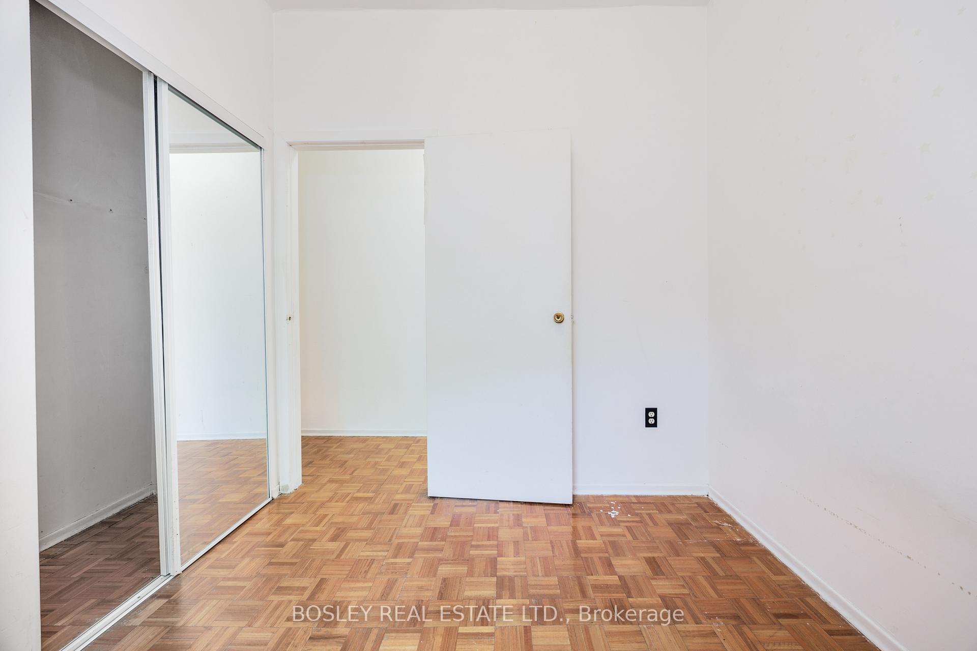 Photo 11 of 263 Leslie Street, Toronto, South Riverdale — HOMEH