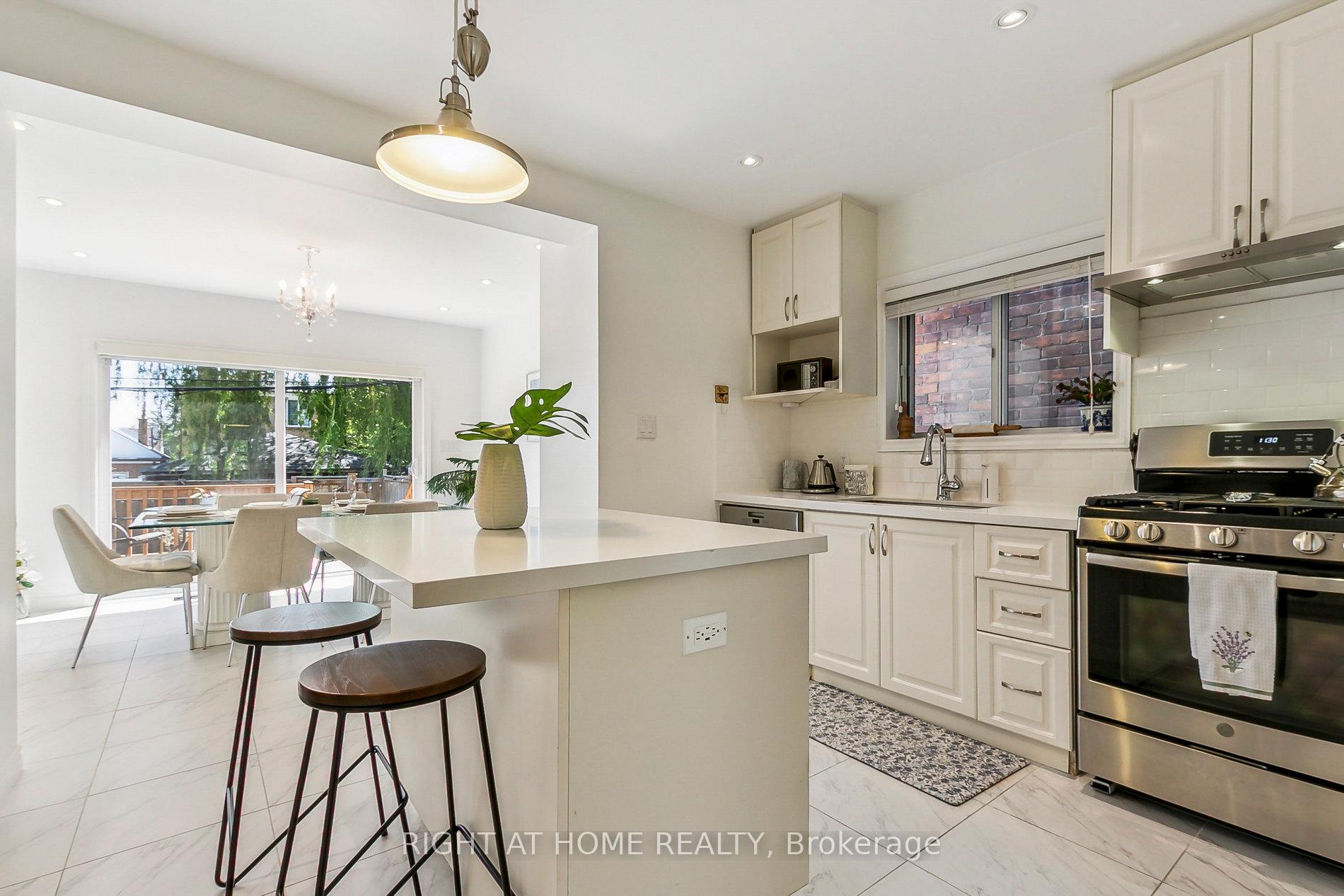 Photo 5 of 199 Winnett Avenue, Toronto, Humewood-Cedarvale — HOMEH