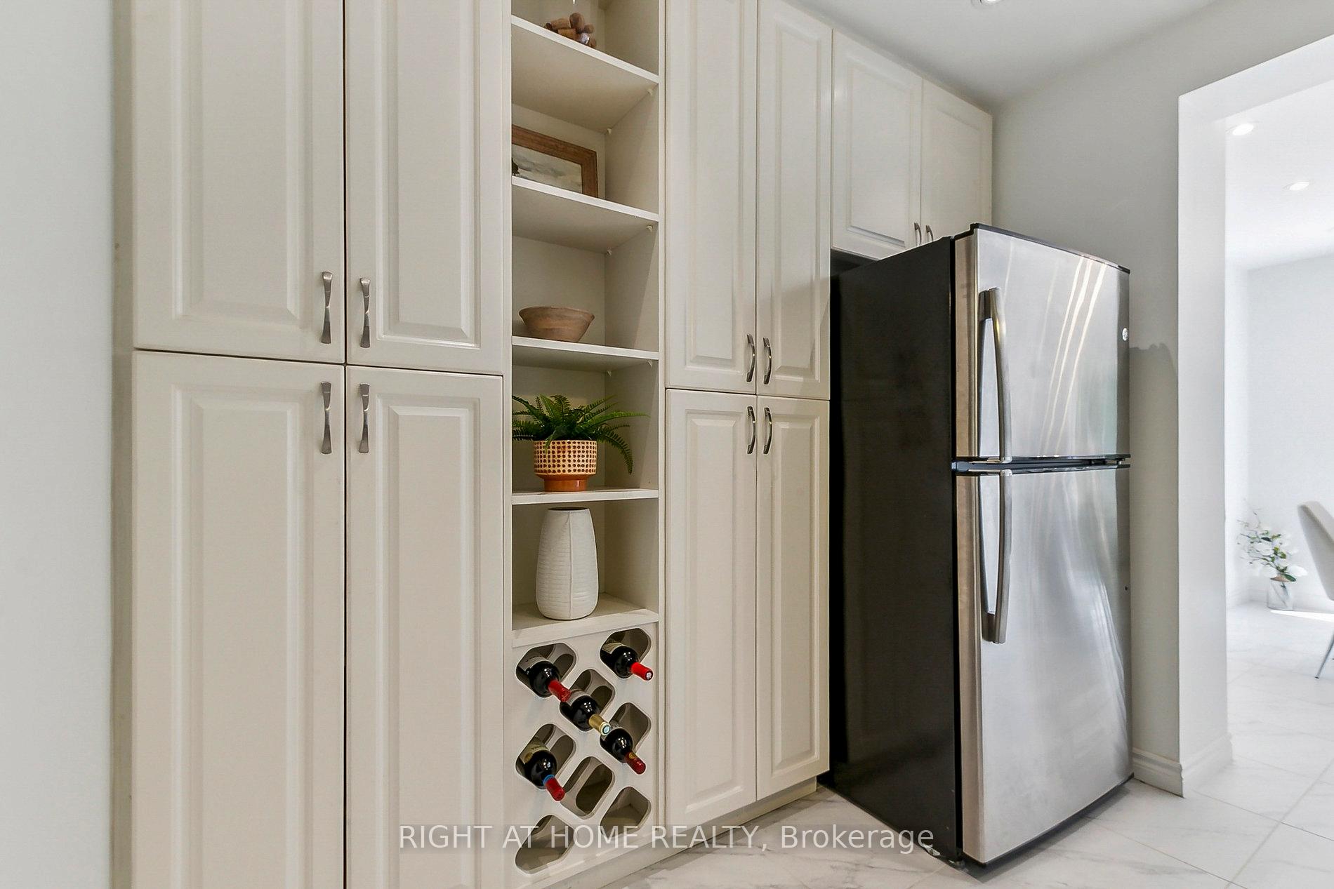 Photo 8 of 199 Winnett Avenue, Toronto, Humewood-Cedarvale — HOMEH