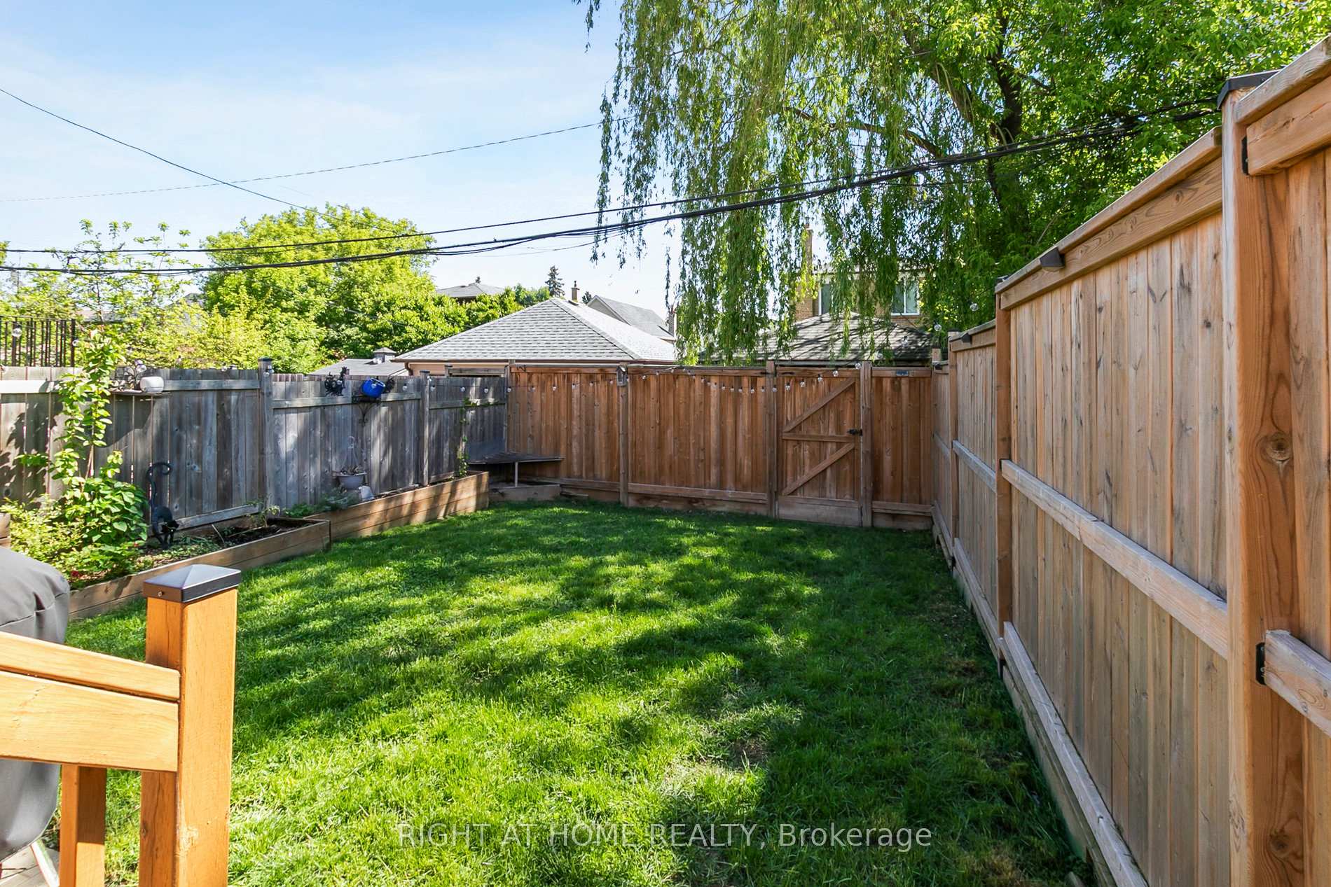 Photo 20 of 199 Winnett Avenue, Toronto, Humewood-Cedarvale — HOMEH
