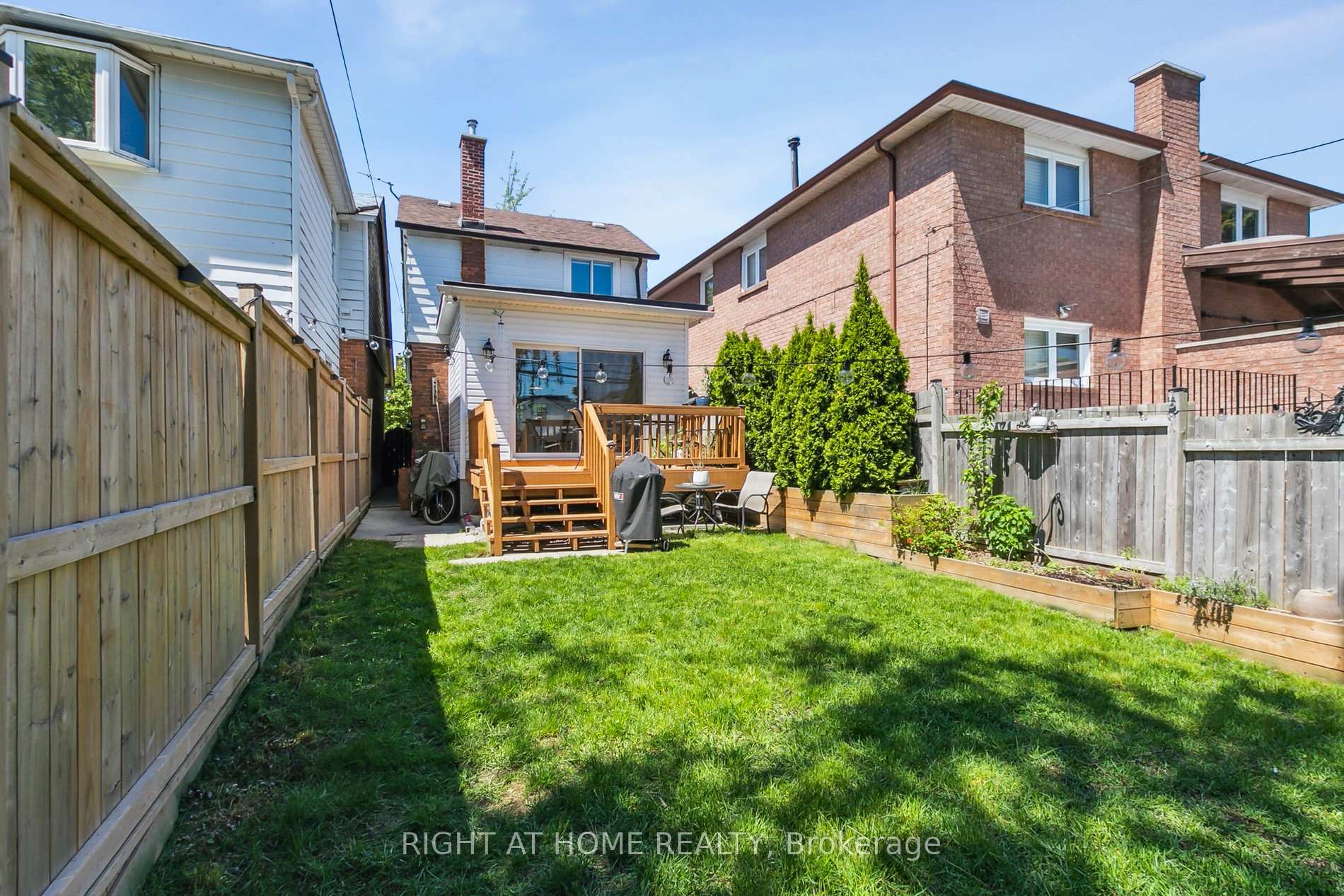 Photo 21 of 199 Winnett Avenue, Toronto, Humewood-Cedarvale — HOMEH