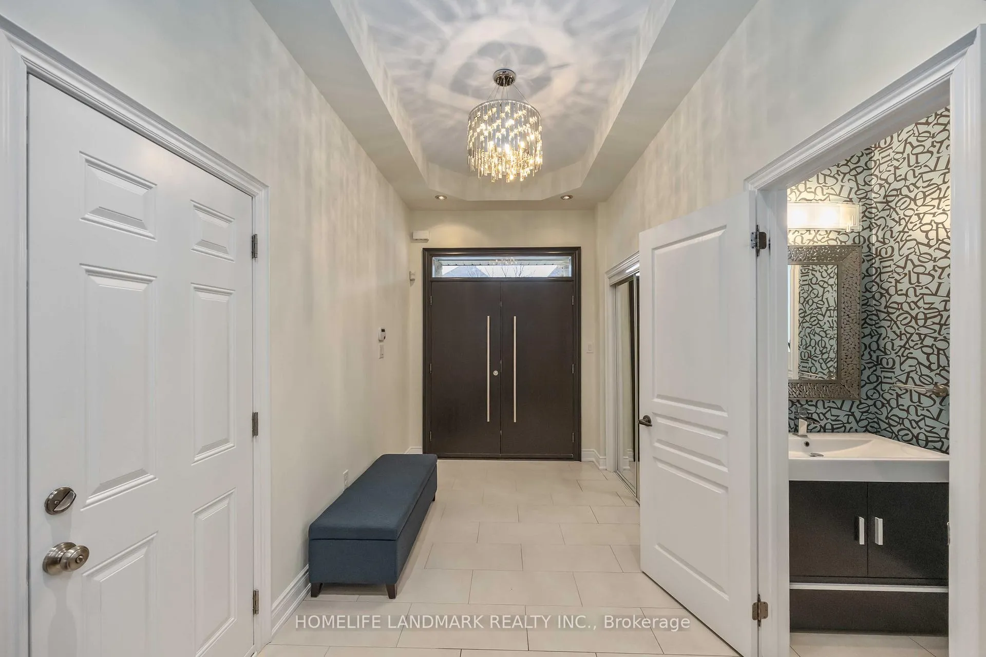 Photo 2 of 68 Lindbergh Drive, Vaughan, Vellore Village — HOMEH