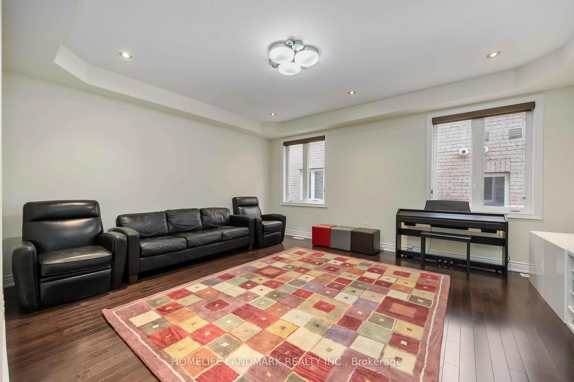 Photo 5 of 68 Lindbergh Drive, Vaughan, Vellore Village — HOMEH