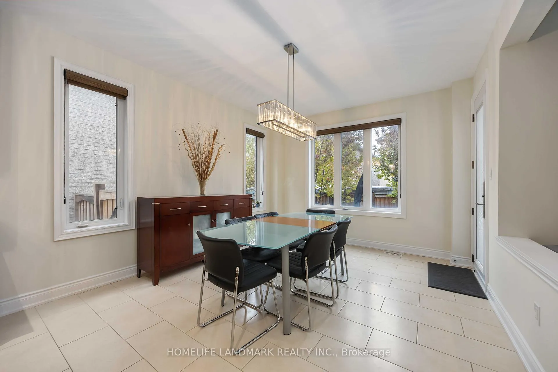 Photo 12 of 68 Lindbergh Drive, Vaughan, Vellore Village — HOMEH