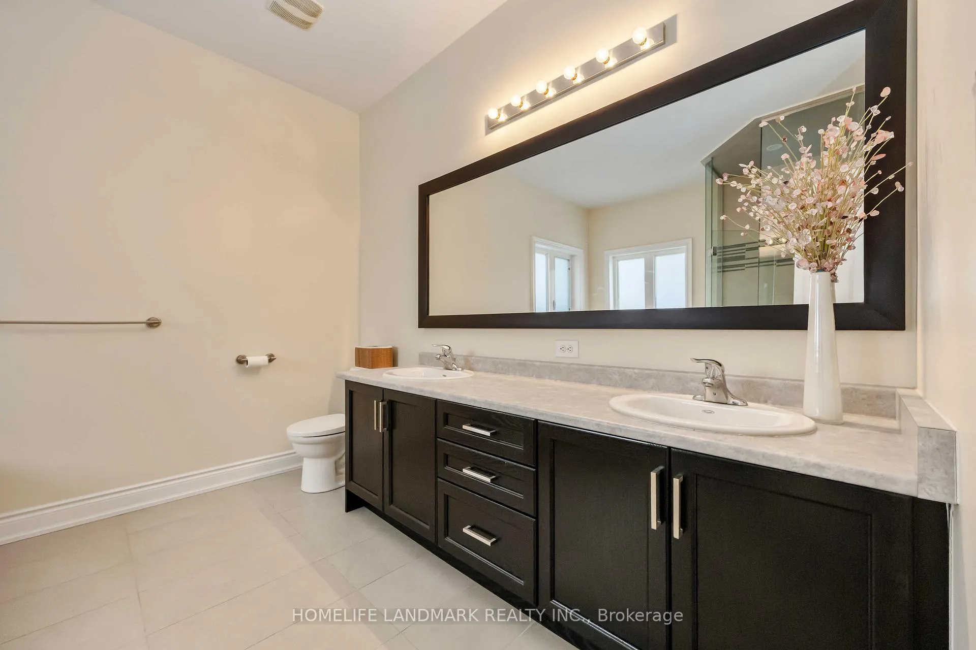Photo 22 of 68 Lindbergh Drive, Vaughan, Vellore Village — HOMEH