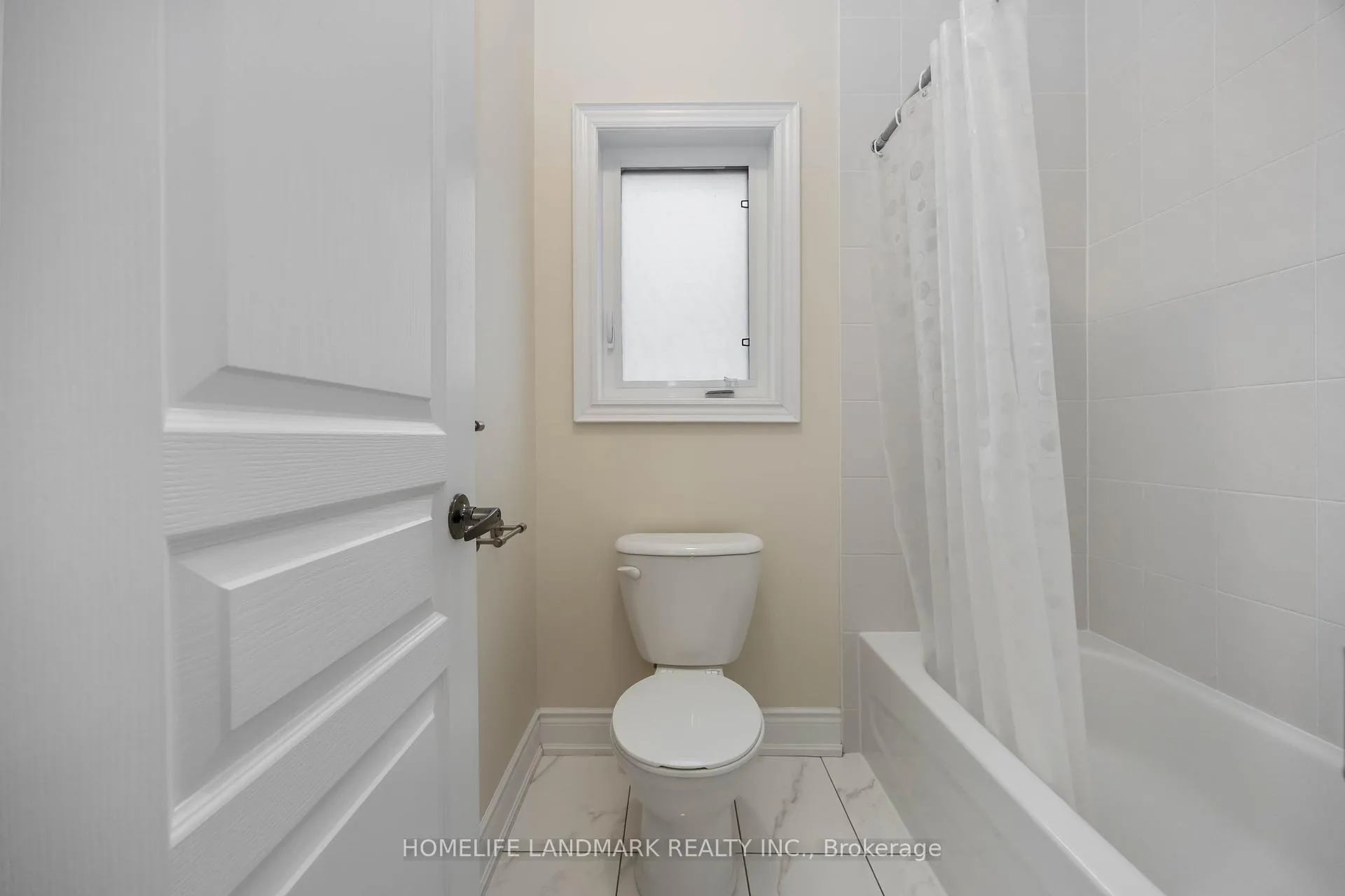 Photo 27 of 68 Lindbergh Drive, Vaughan, Vellore Village — HOMEH