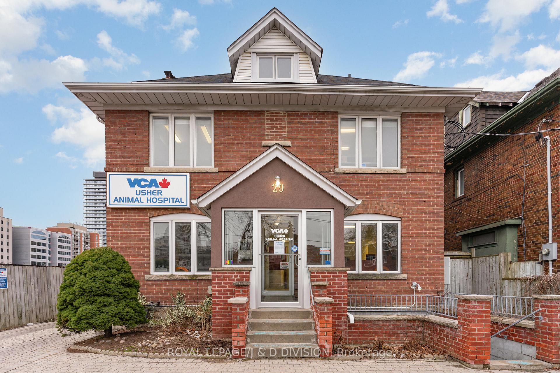 Photo 6 of 29 Chaplin Crescent, Toronto, Yonge-Eglinton — HOMEH