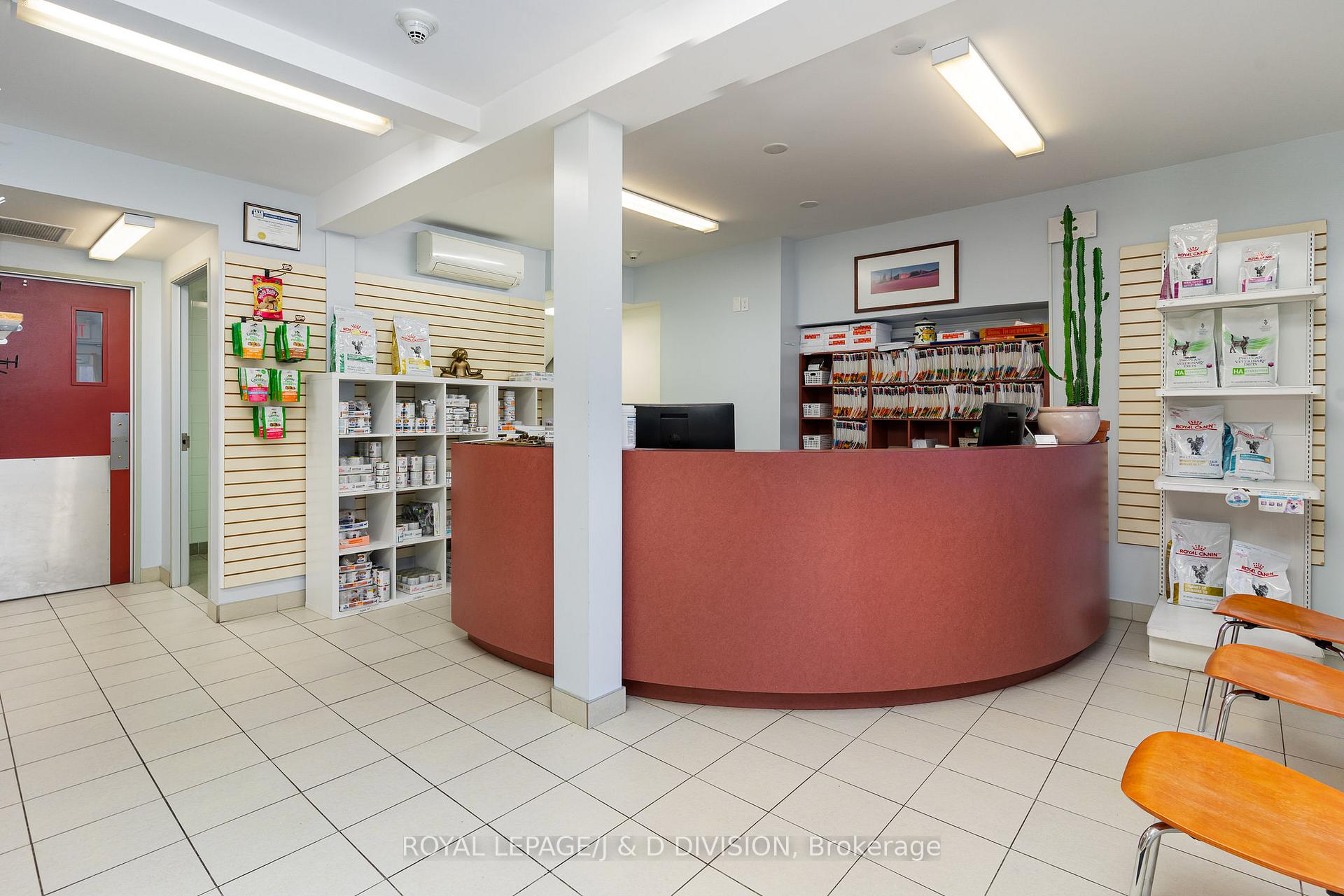 Photo 7 of 29 Chaplin Crescent, Toronto, Yonge-Eglinton — HOMEH