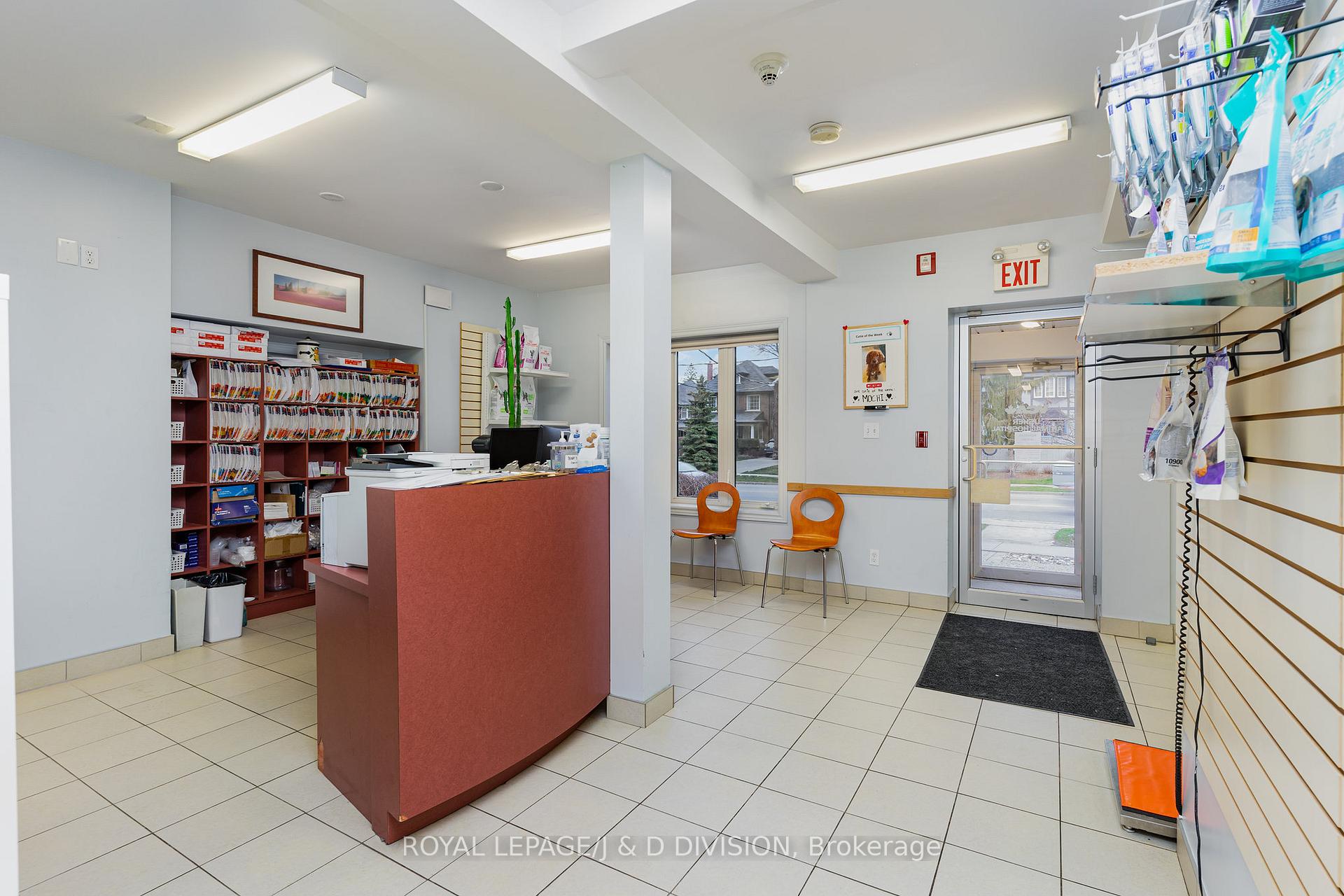Photo 8 of 29 Chaplin Crescent, Toronto, Yonge-Eglinton — HOMEH