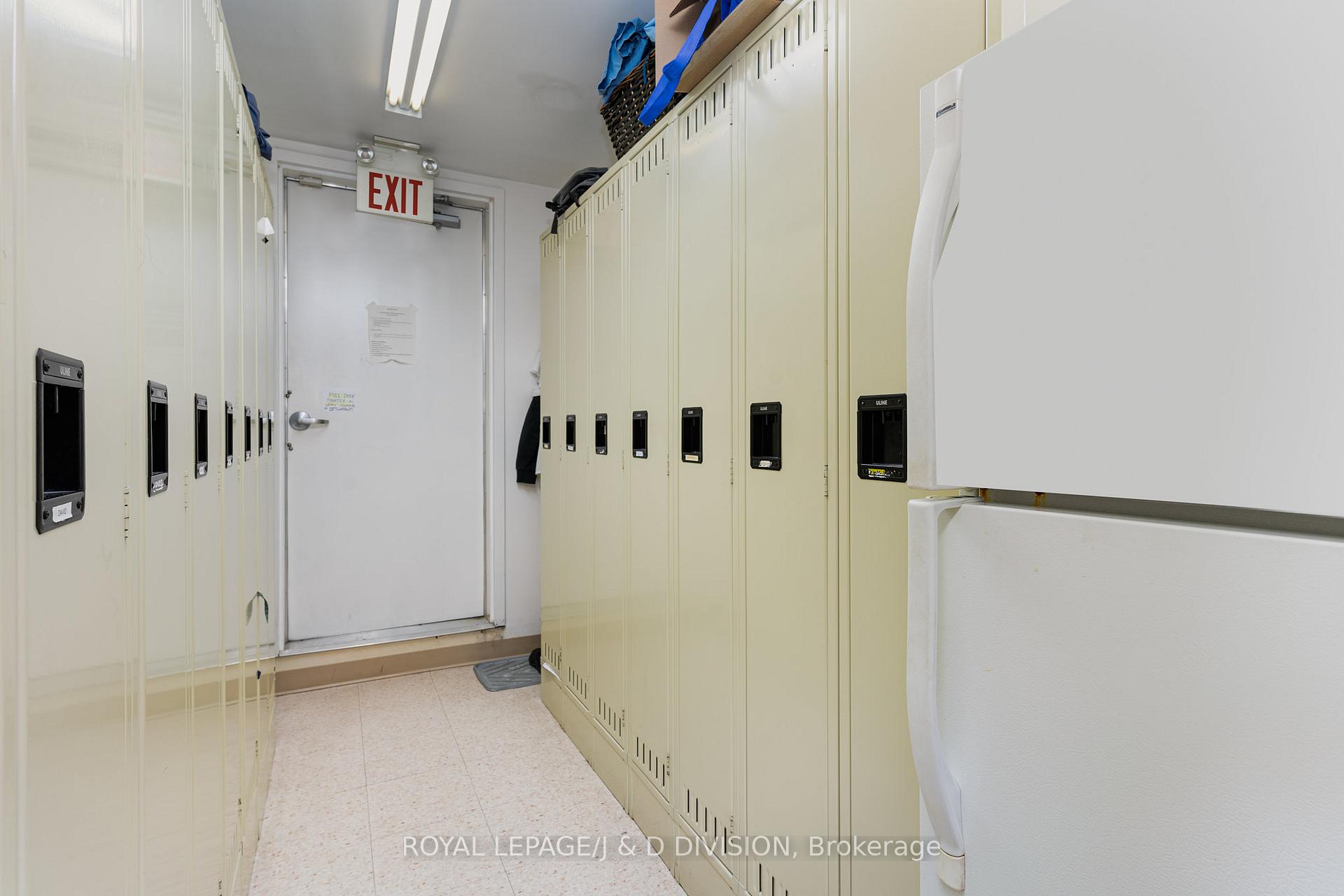 Photo 20 of 29 Chaplin Crescent, Toronto, Yonge-Eglinton — HOMEH