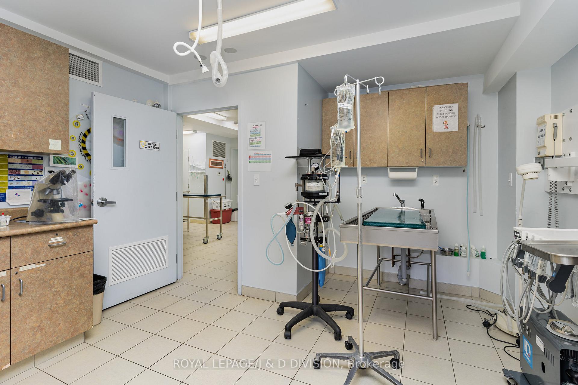 Photo 31 of 29 Chaplin Crescent, Toronto, Yonge-Eglinton — HOMEH