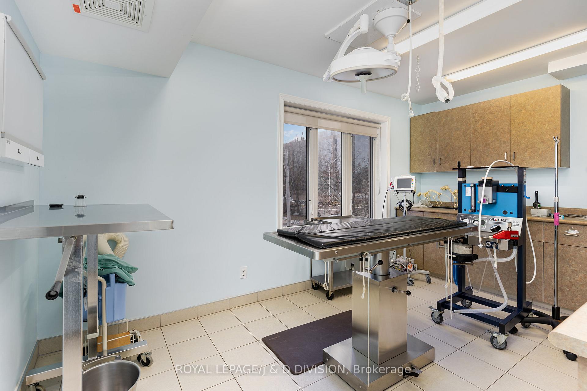 Photo 32 of 29 Chaplin Crescent, Toronto, Yonge-Eglinton — HOMEH