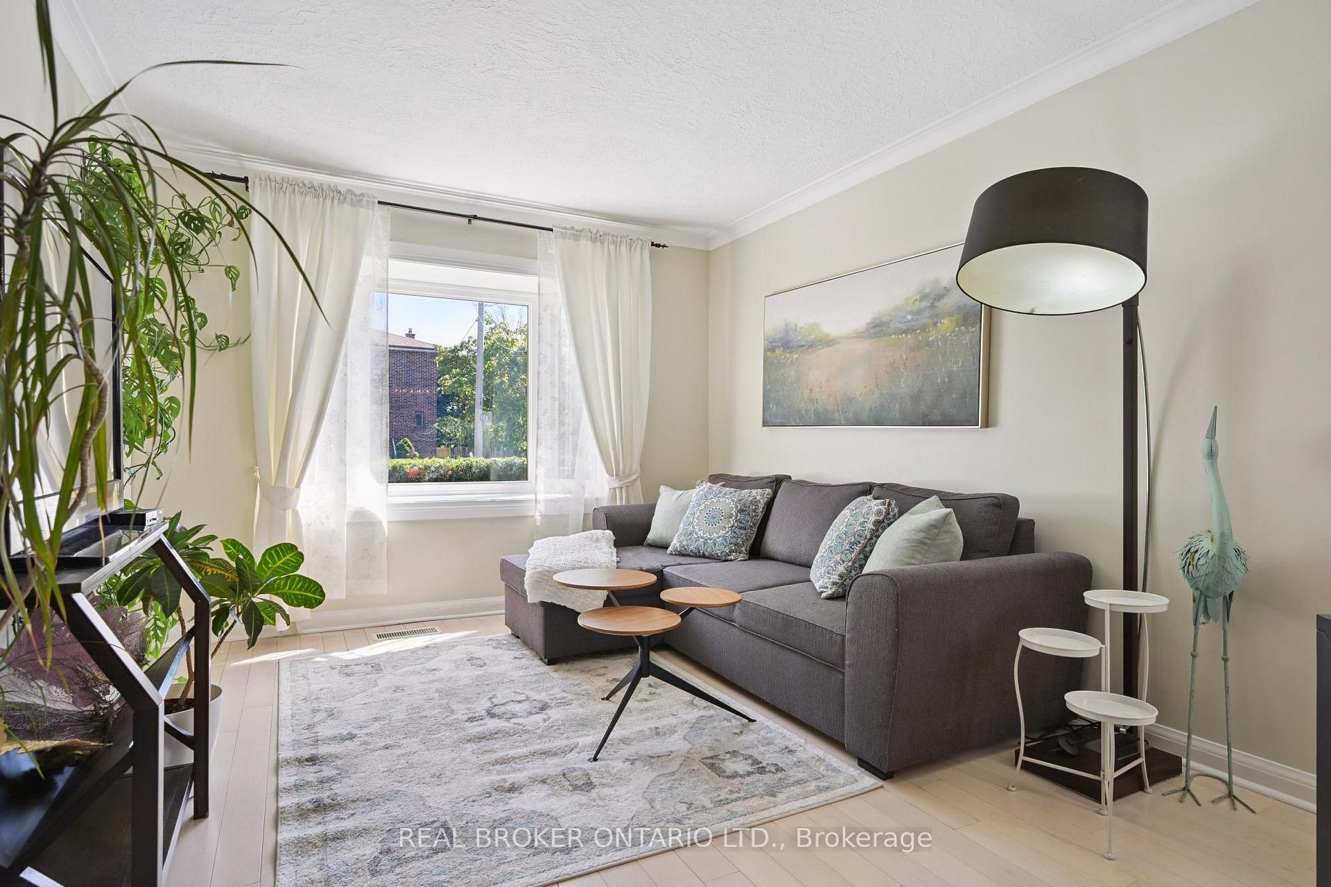 Photo 7 of 28 Galbraith Avenue, Toronto, O'Connor-Parkview — HOMEH