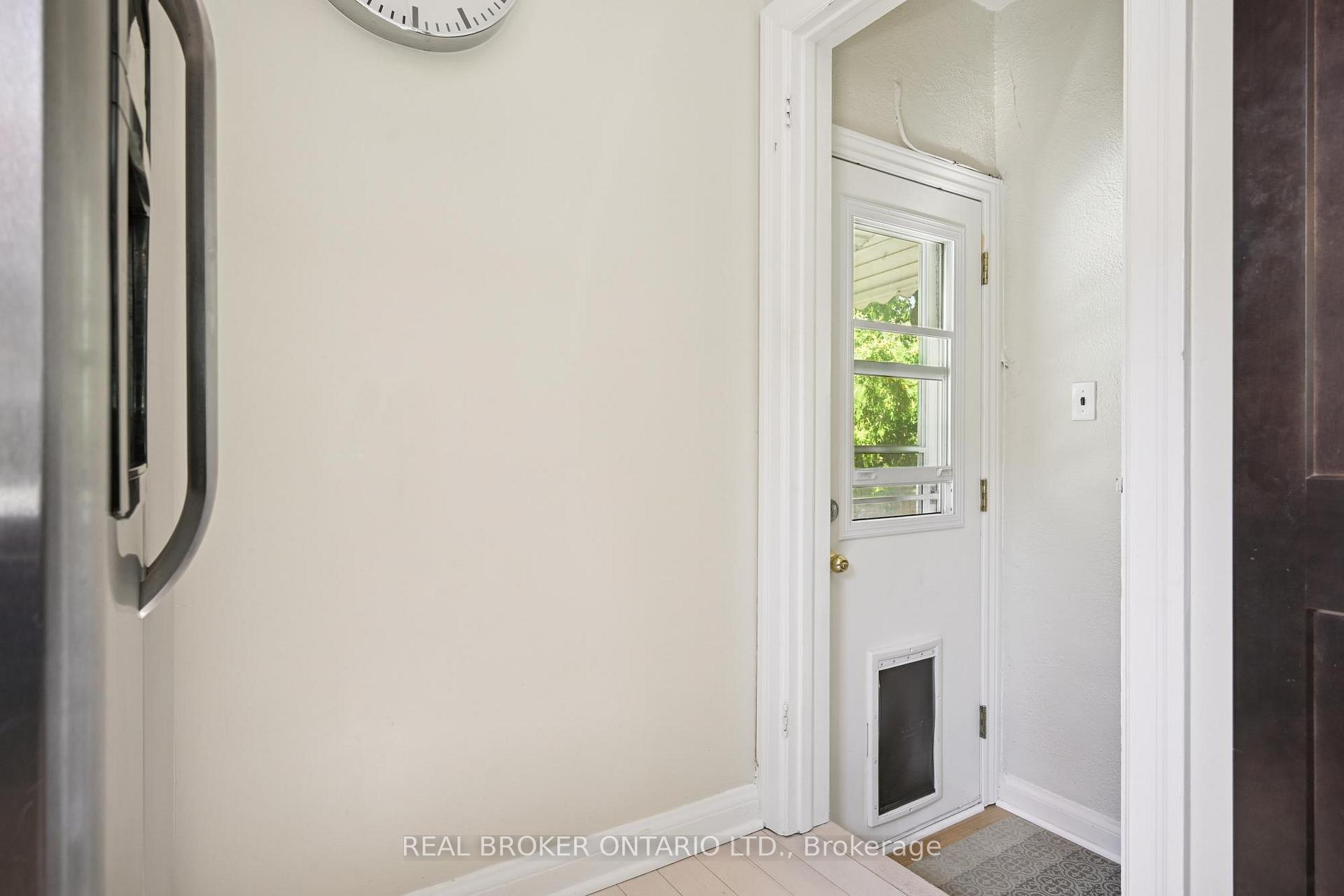 Photo 16 of 28 Galbraith Avenue, Toronto, O'Connor-Parkview — HOMEH