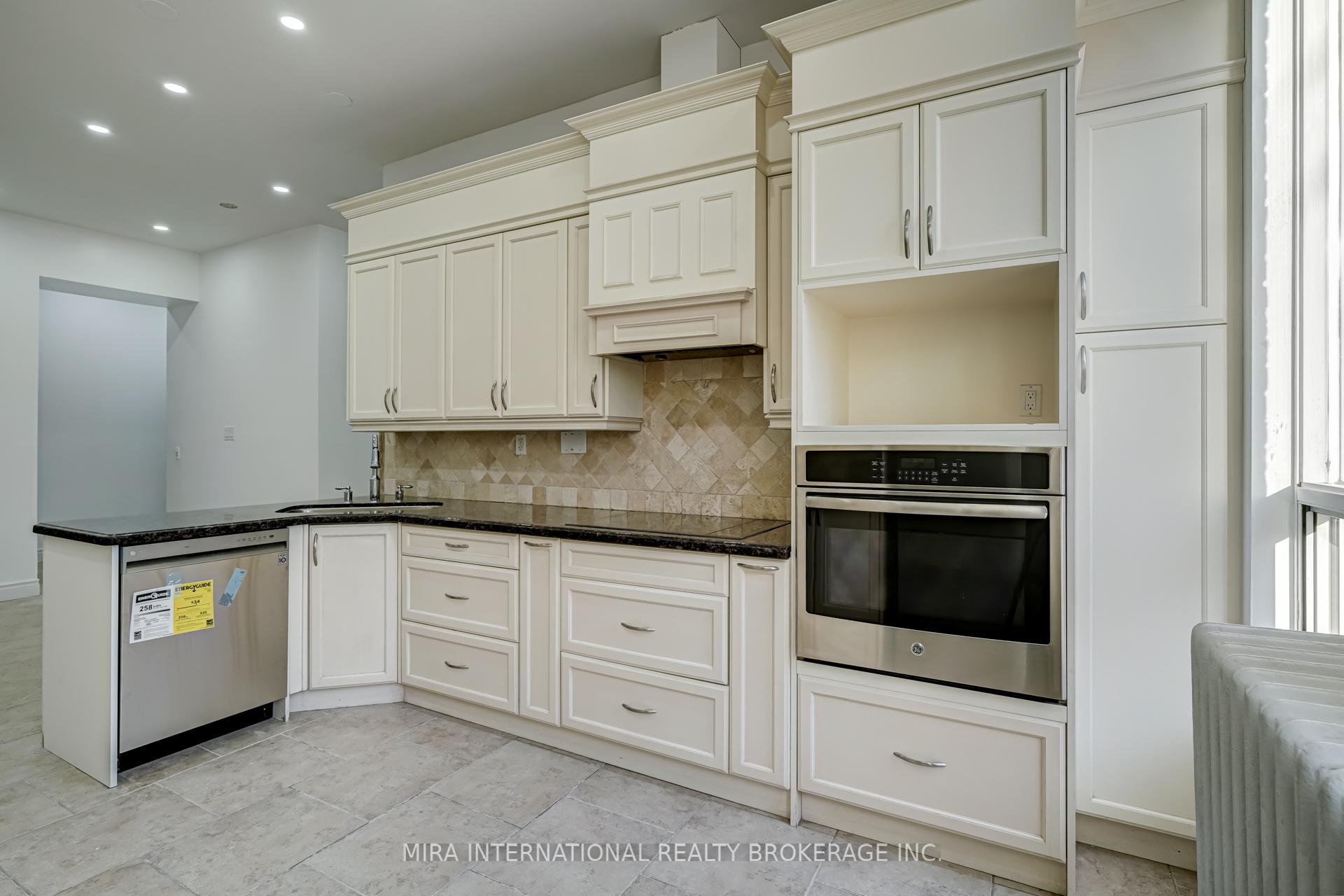 Photo 3 of Unit 106, 180 Sherbourne Street, Toronto, Moss Park — HOMEH
