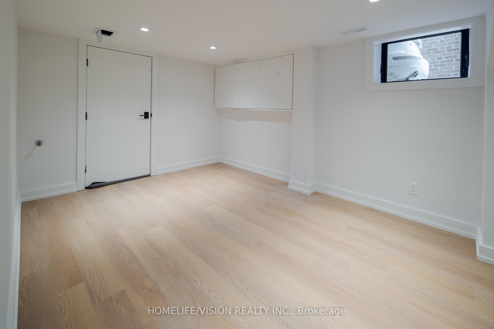 Photo 39 of 44 Doris Drive, Toronto, O'Connor-Parkview — HOMEH