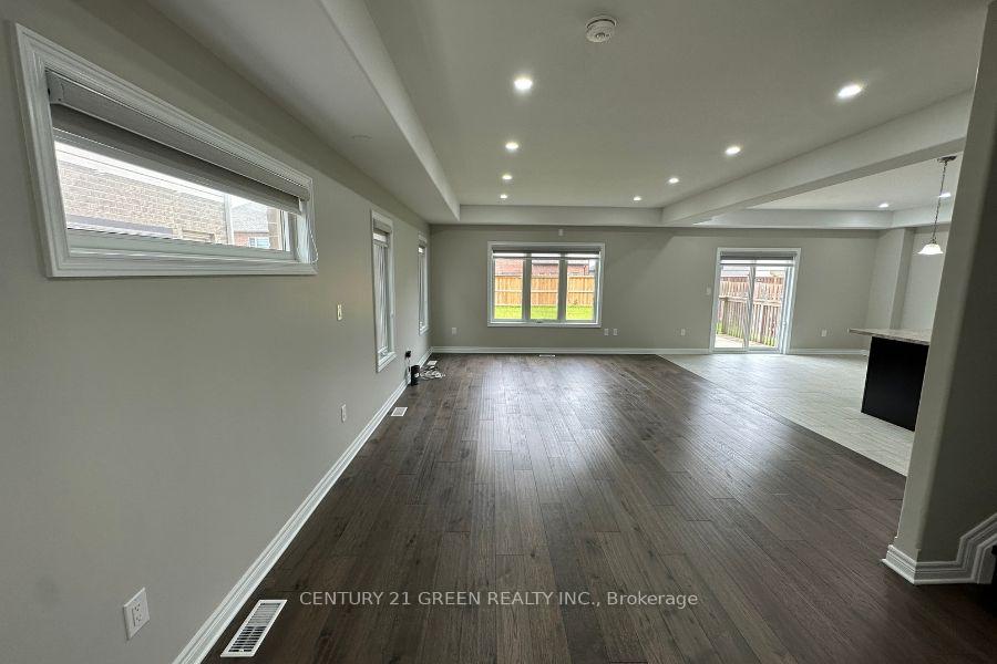 Photo 3 of 31 Success Way, Thorold, Rolling Meadows — HOMEH