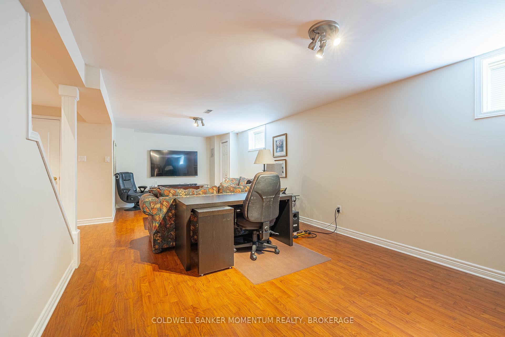 Photo 34 of 13 Willow Court, Thorold, Confederation Heights — HOMEH