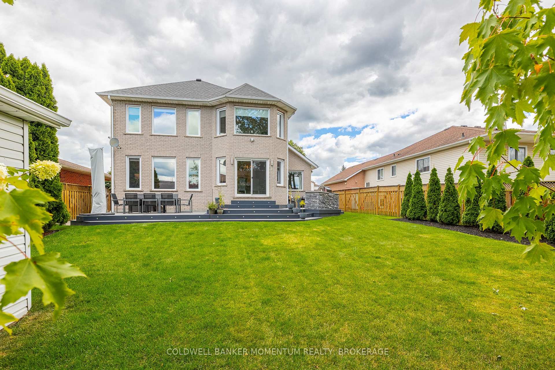 Photo 42 of 13 Willow Court, Thorold, Confederation Heights — HOMEH