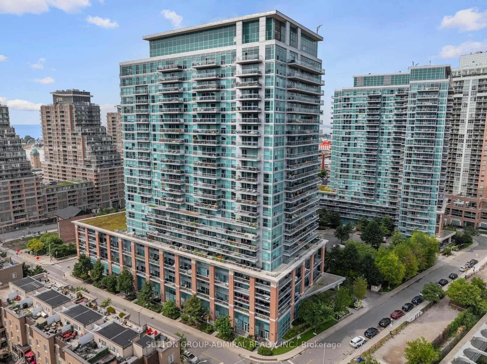 Front of Unit 605, 80 Western Battery Road