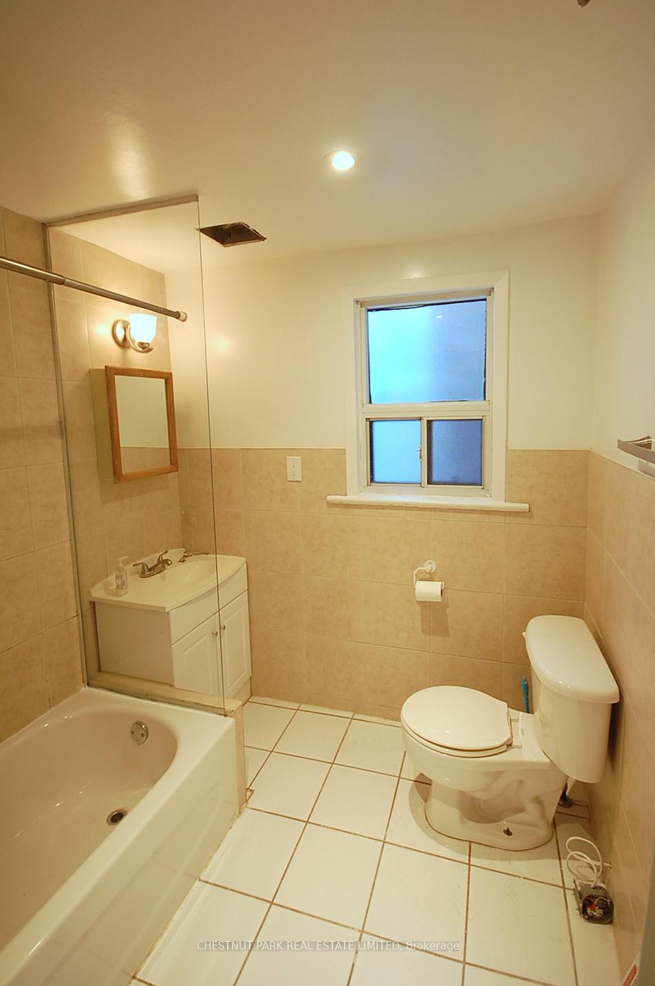 Photo 8 of Unit Unit 2, 113 Mcgill Street, Toronto, Church-Yonge Corridor — HOMEH