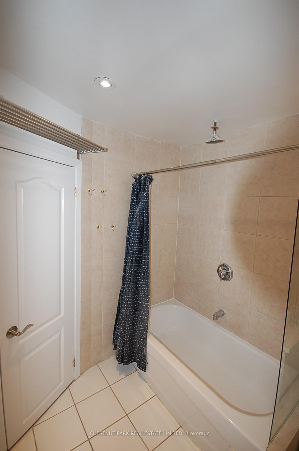 Photo 9 of Unit Unit 2, 113 Mcgill Street, Toronto, Church-Yonge Corridor — HOMEH