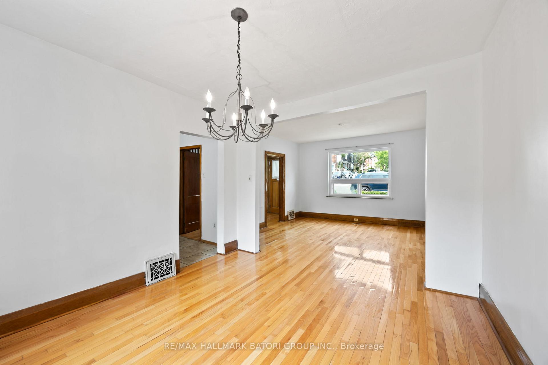 Photo 10 of 78 Edith Drive, Toronto, Yonge-Eglinton — HOMEH