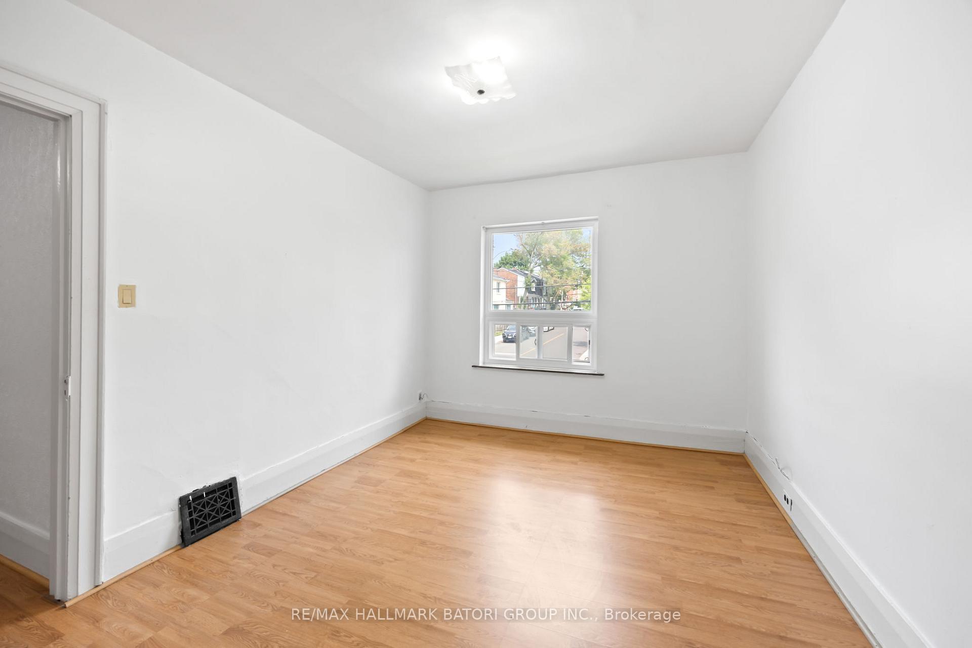 Photo 16 of 78 Edith Drive, Toronto, Yonge-Eglinton — HOMEH