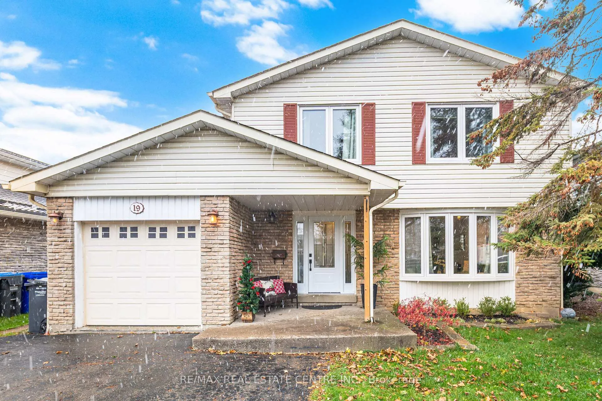 Photo 1 of 19 Jasper Crescent, Brampton, Northgate — HOMEH