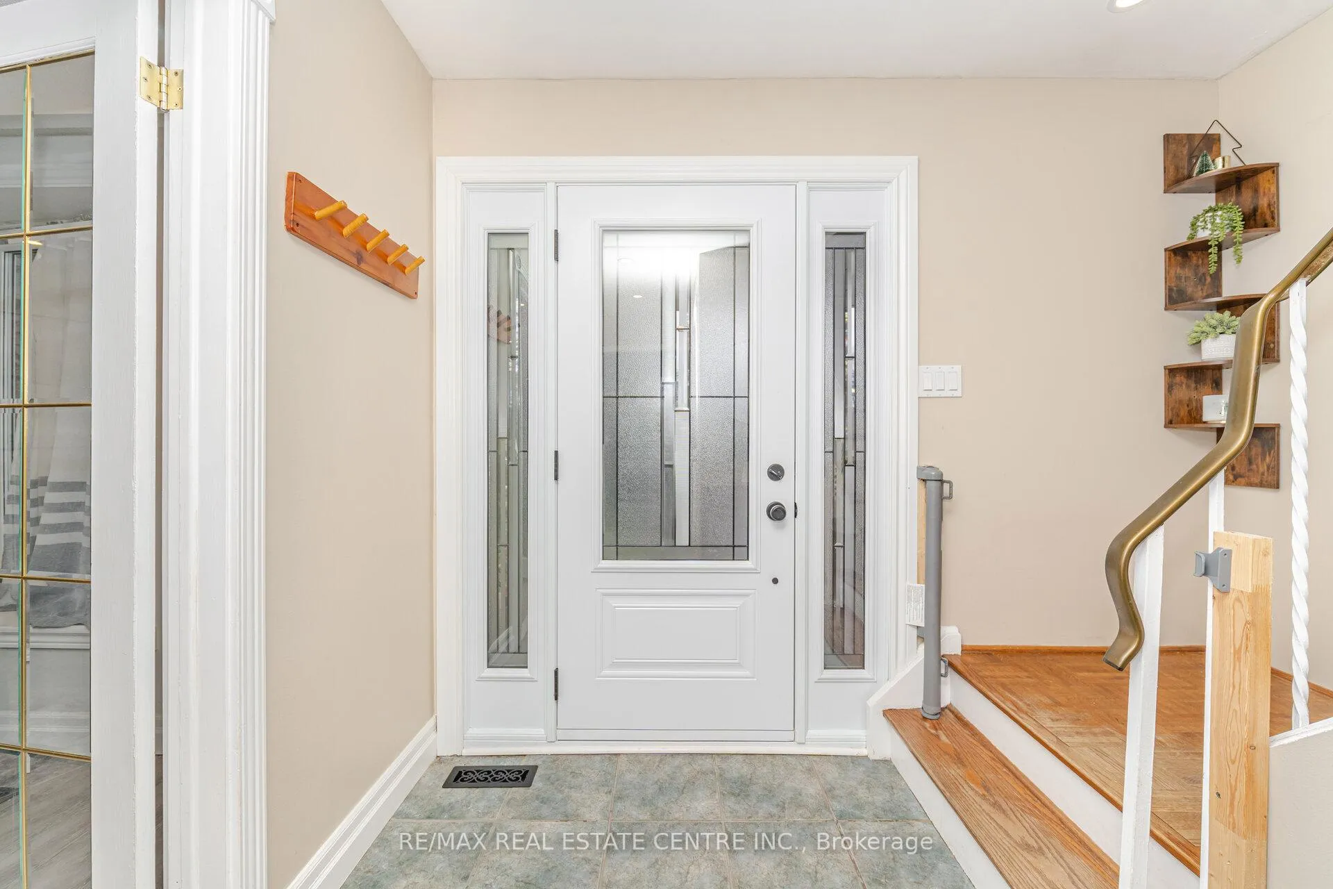 Photo 7 of 19 Jasper Crescent, Brampton, Northgate — HOMEH
