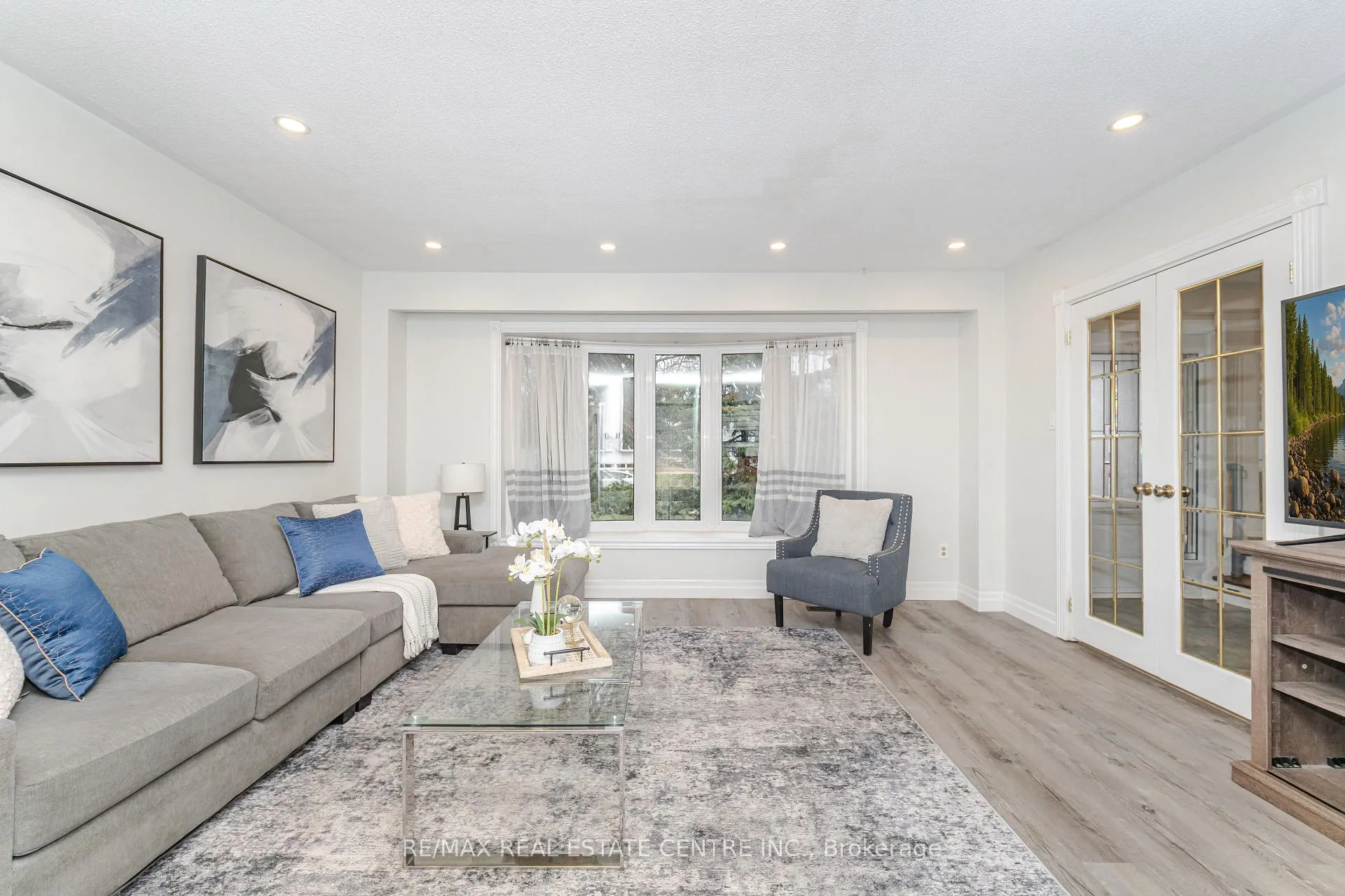 Photo 11 of 19 Jasper Crescent, Brampton, Northgate — HOMEH
