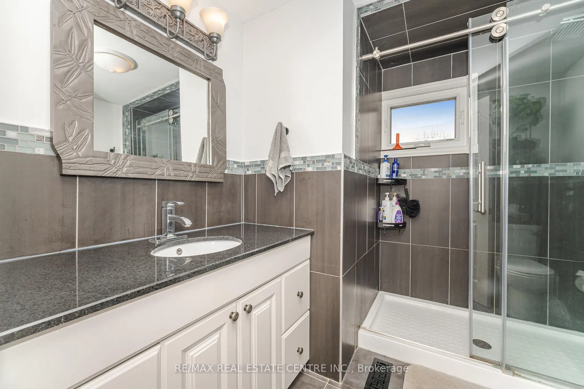 Photo 26 of 19 Jasper Crescent, Brampton, Northgate — HOMEH