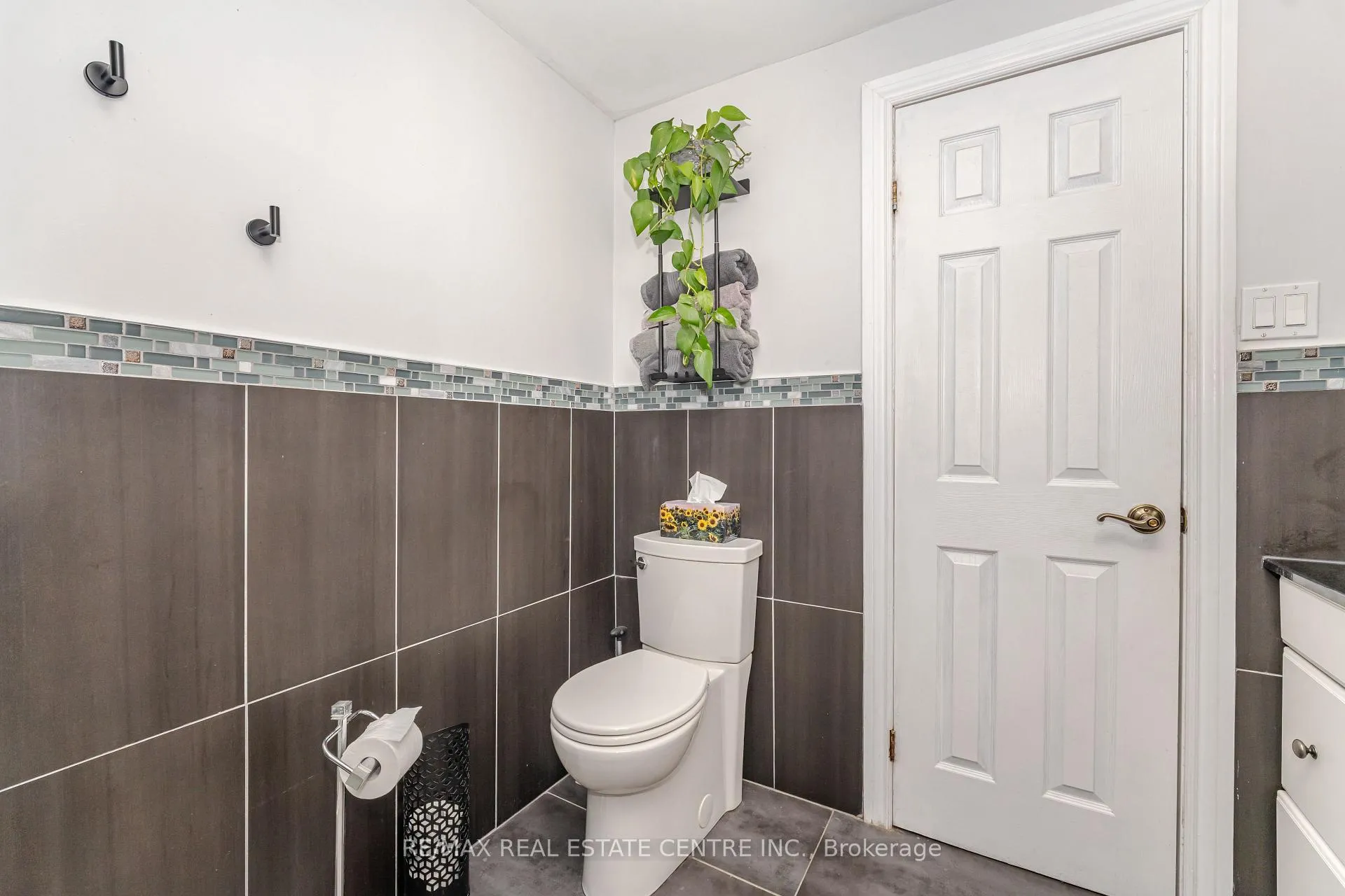 Photo 28 of 19 Jasper Crescent, Brampton, Northgate — HOMEH