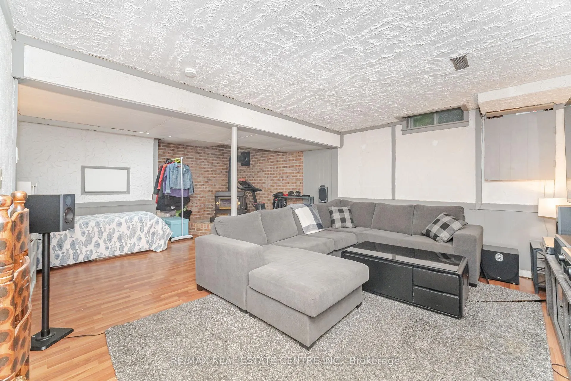 Photo 31 of 19 Jasper Crescent, Brampton, Northgate — HOMEH