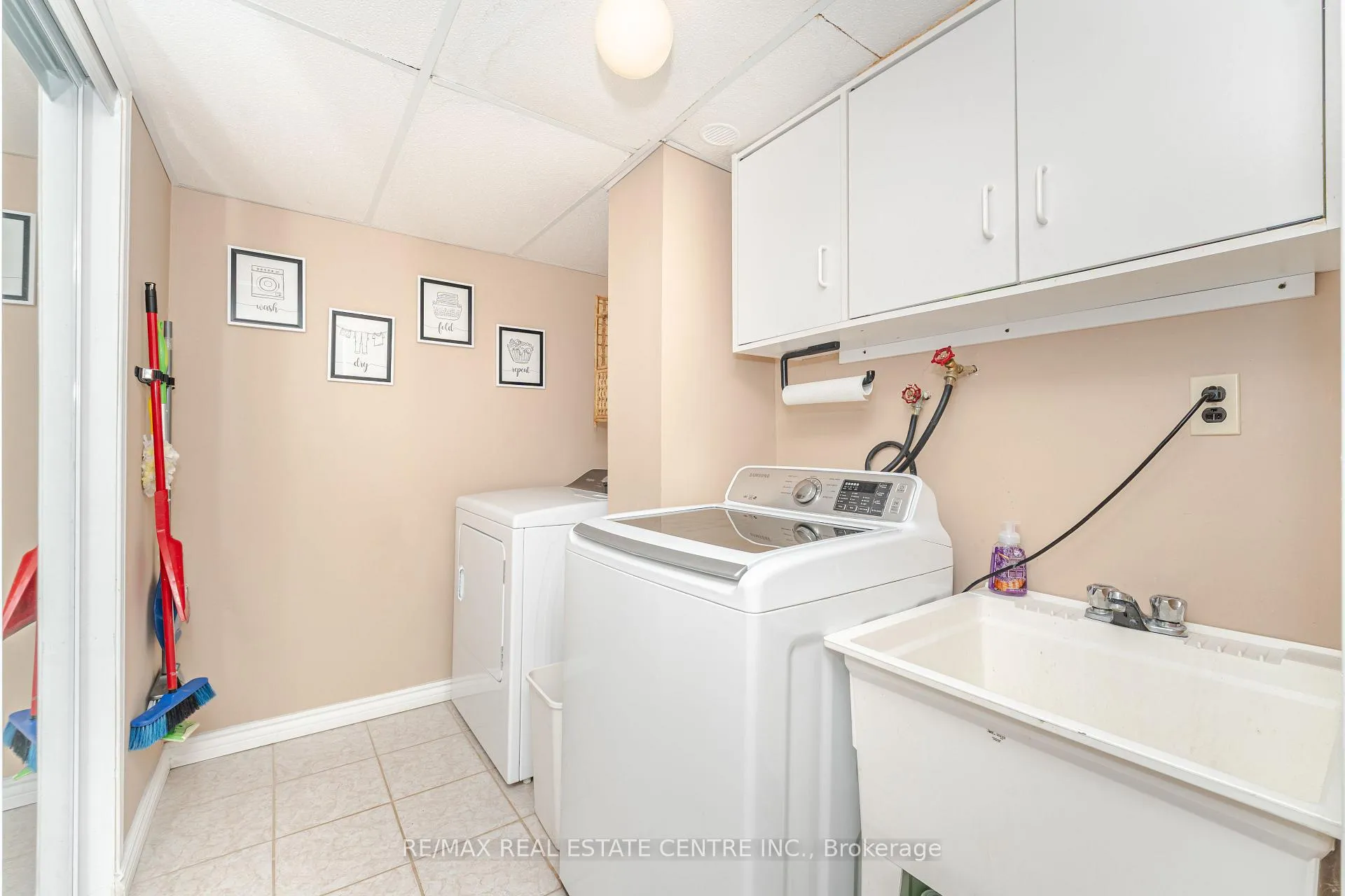 Photo 34 of 19 Jasper Crescent, Brampton, Northgate — HOMEH