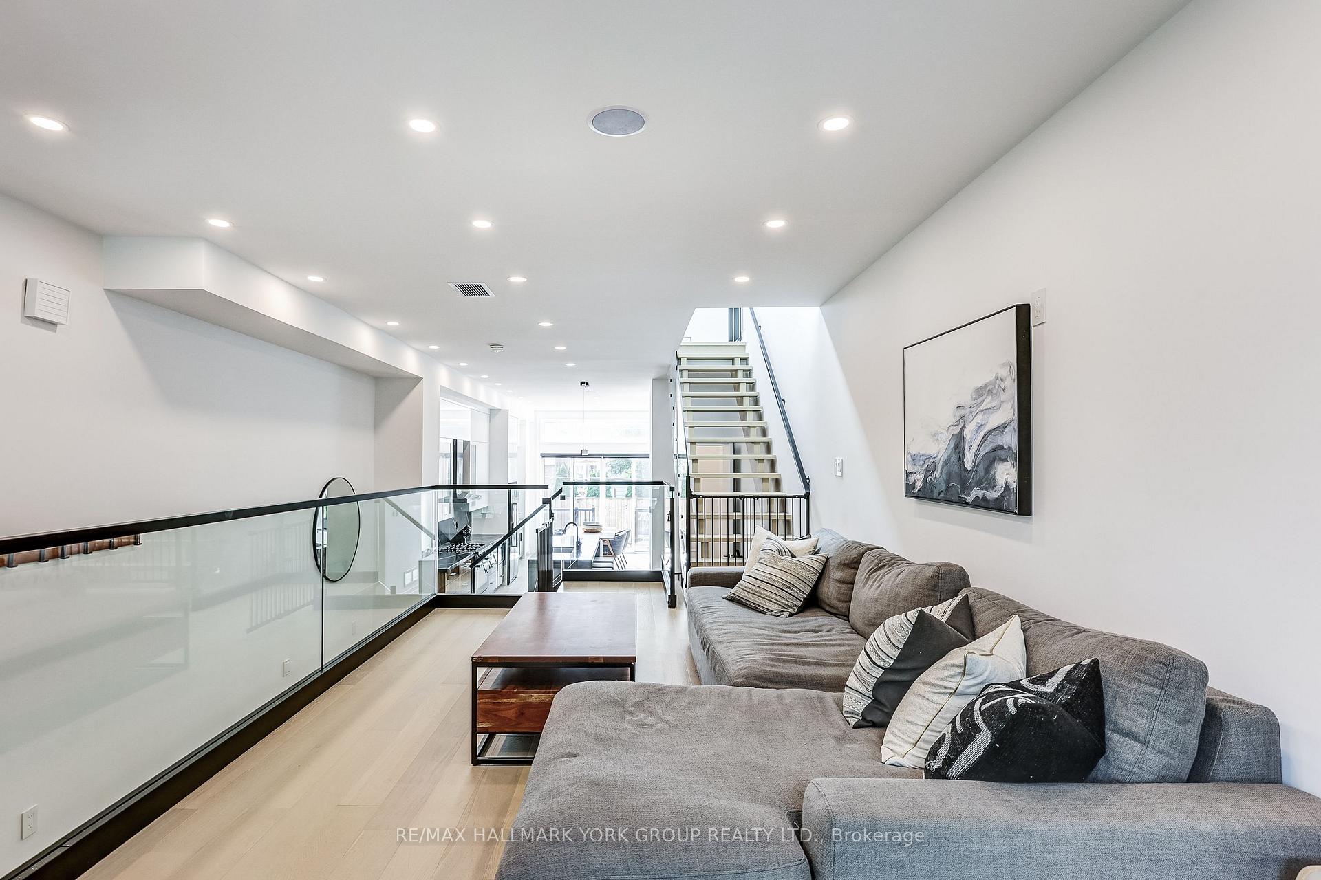 Photo 7 of 109A Holborne Avenue, Toronto, Danforth Village-East York — HOMEH