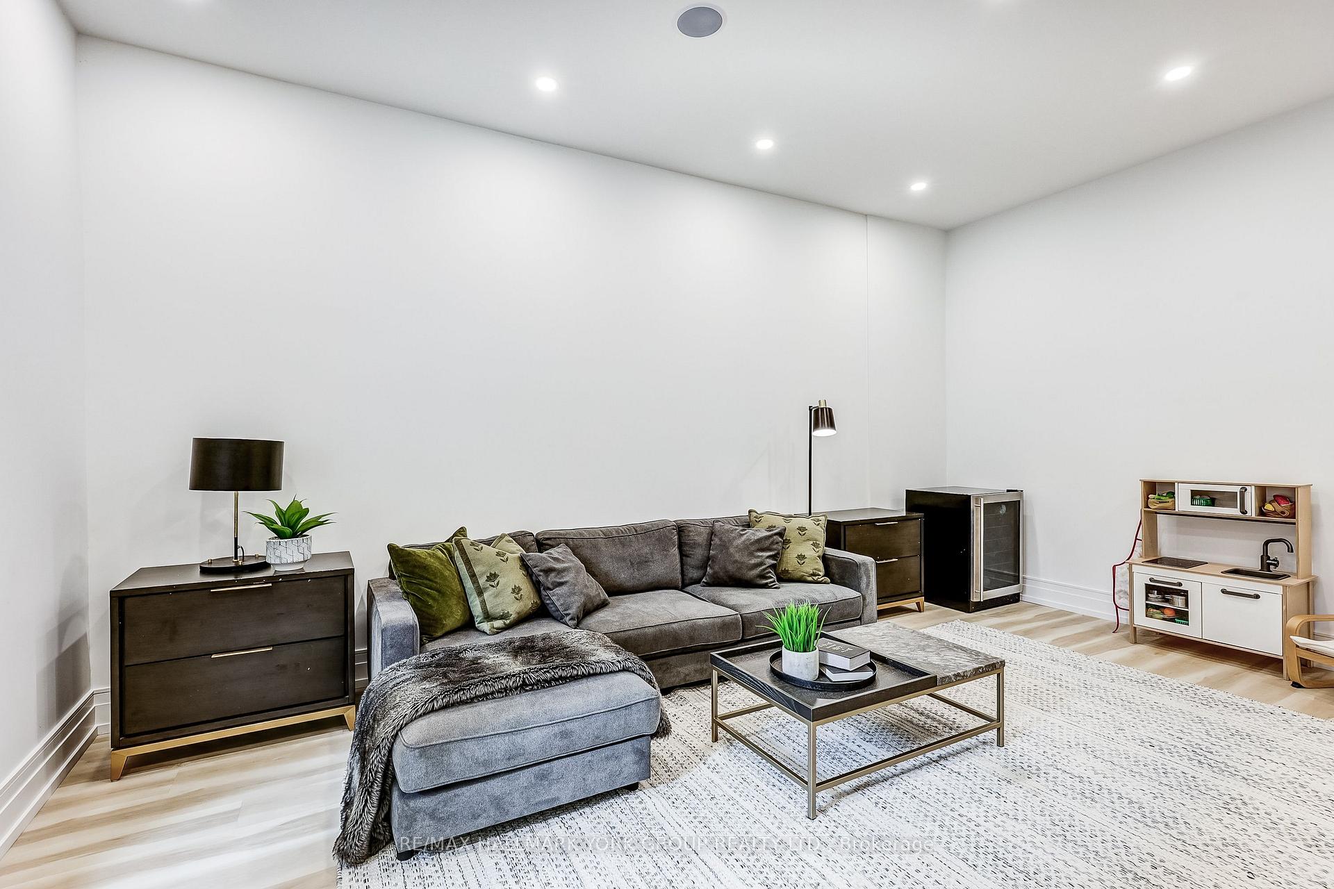 Photo 41 of 109A Holborne Avenue, Toronto, Danforth Village-East York — HOMEH