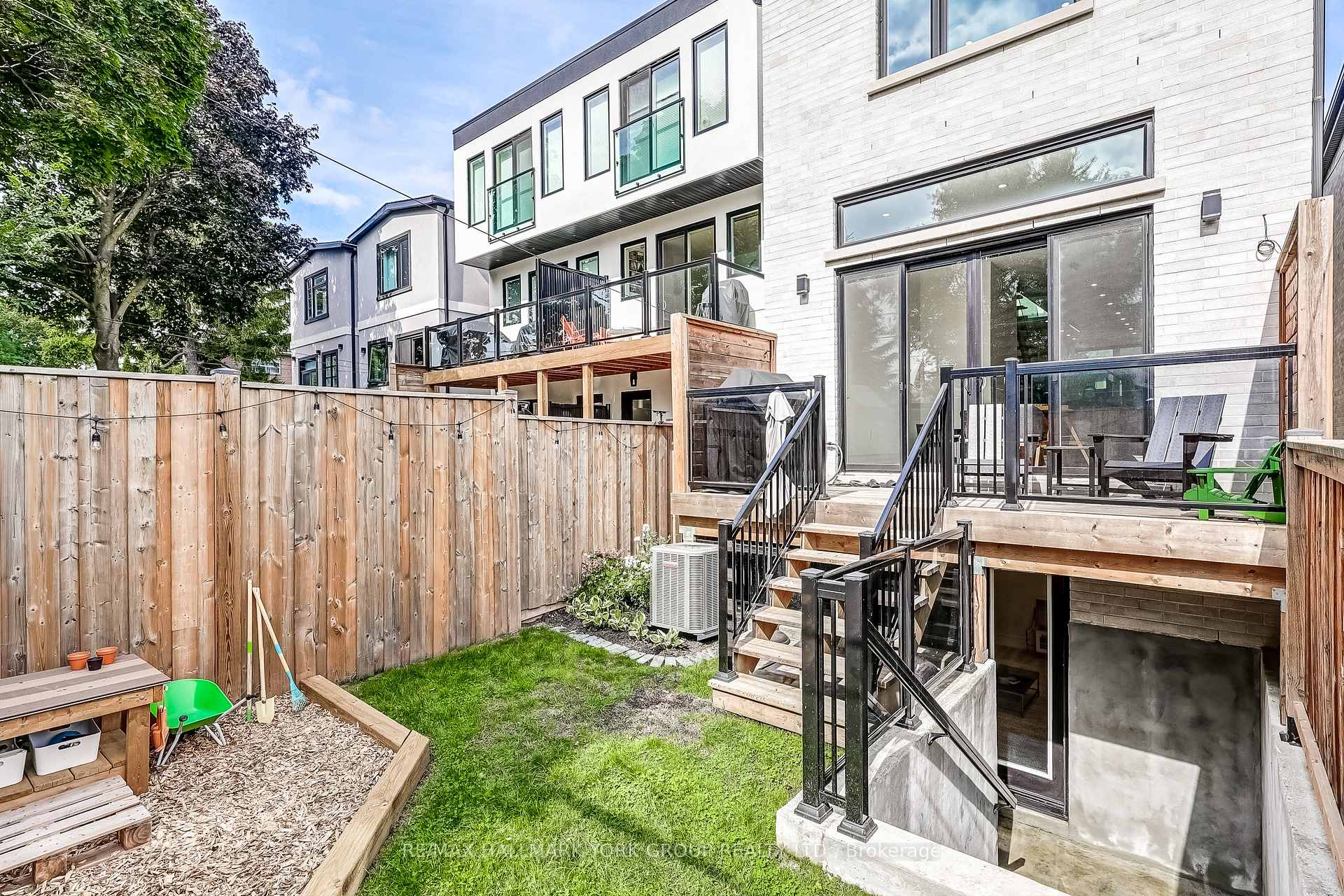 Photo 44 of 109A Holborne Avenue, Toronto, Danforth Village-East York — HOMEH