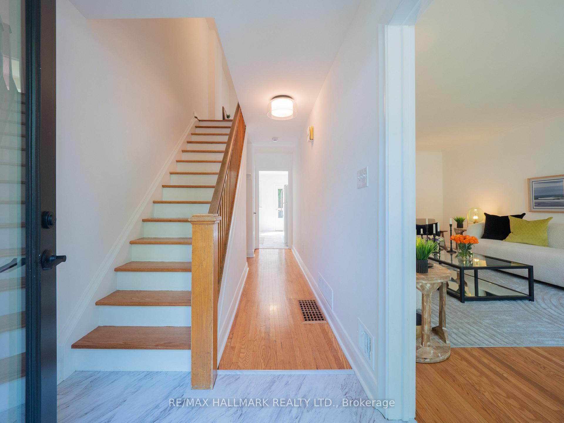 Photo 3 of 61 Glenside Avenue, Toronto, Greenwood-Coxwell — HOMEH