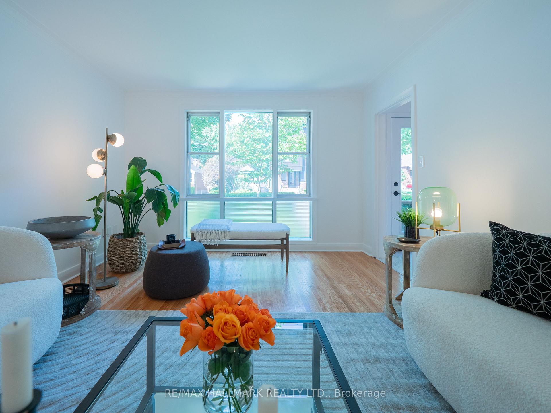 Photo 8 of 61 Glenside Avenue, Toronto, Greenwood-Coxwell — HOMEH