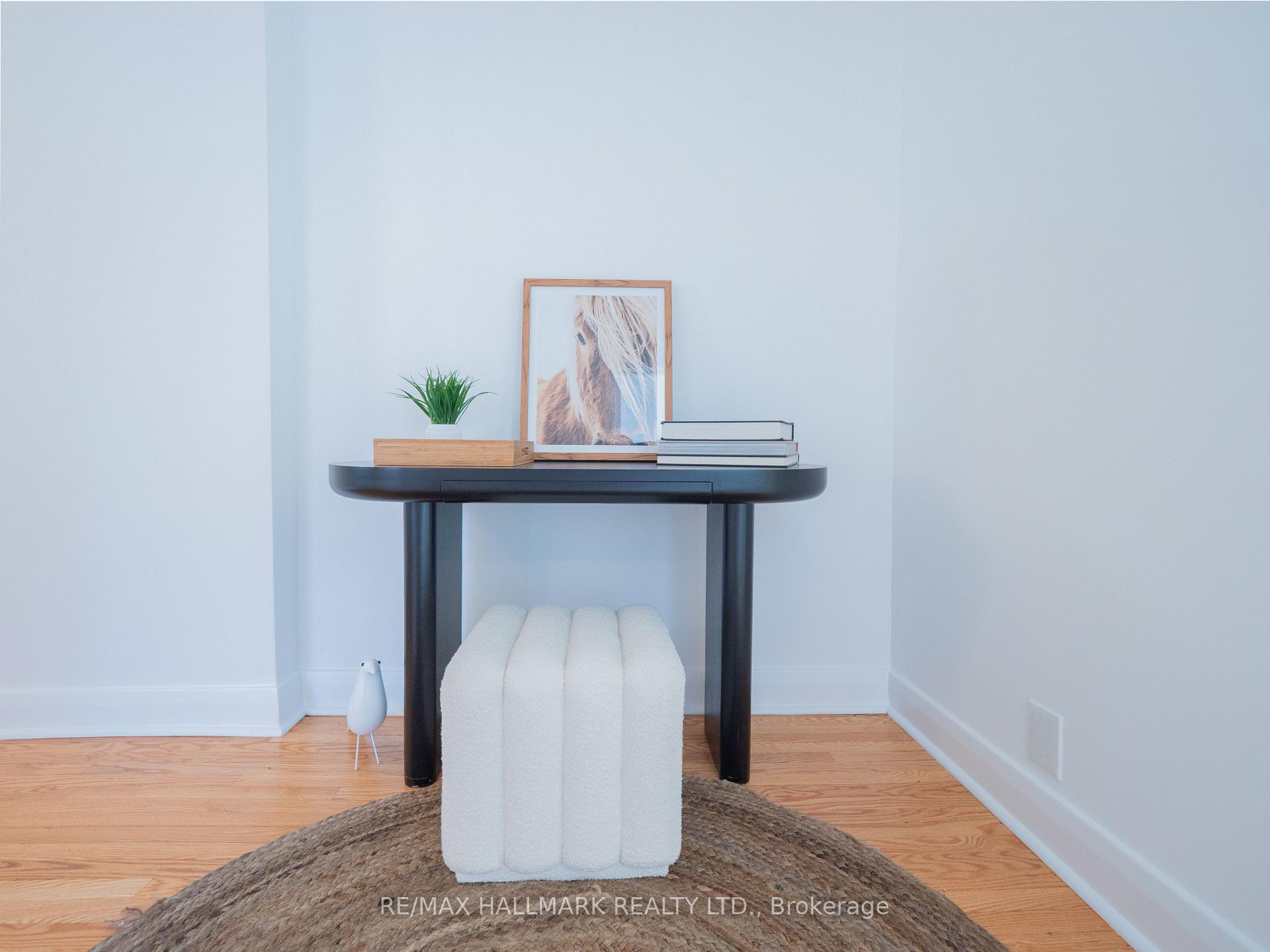 Photo 17 of 61 Glenside Avenue, Toronto, Greenwood-Coxwell — HOMEH