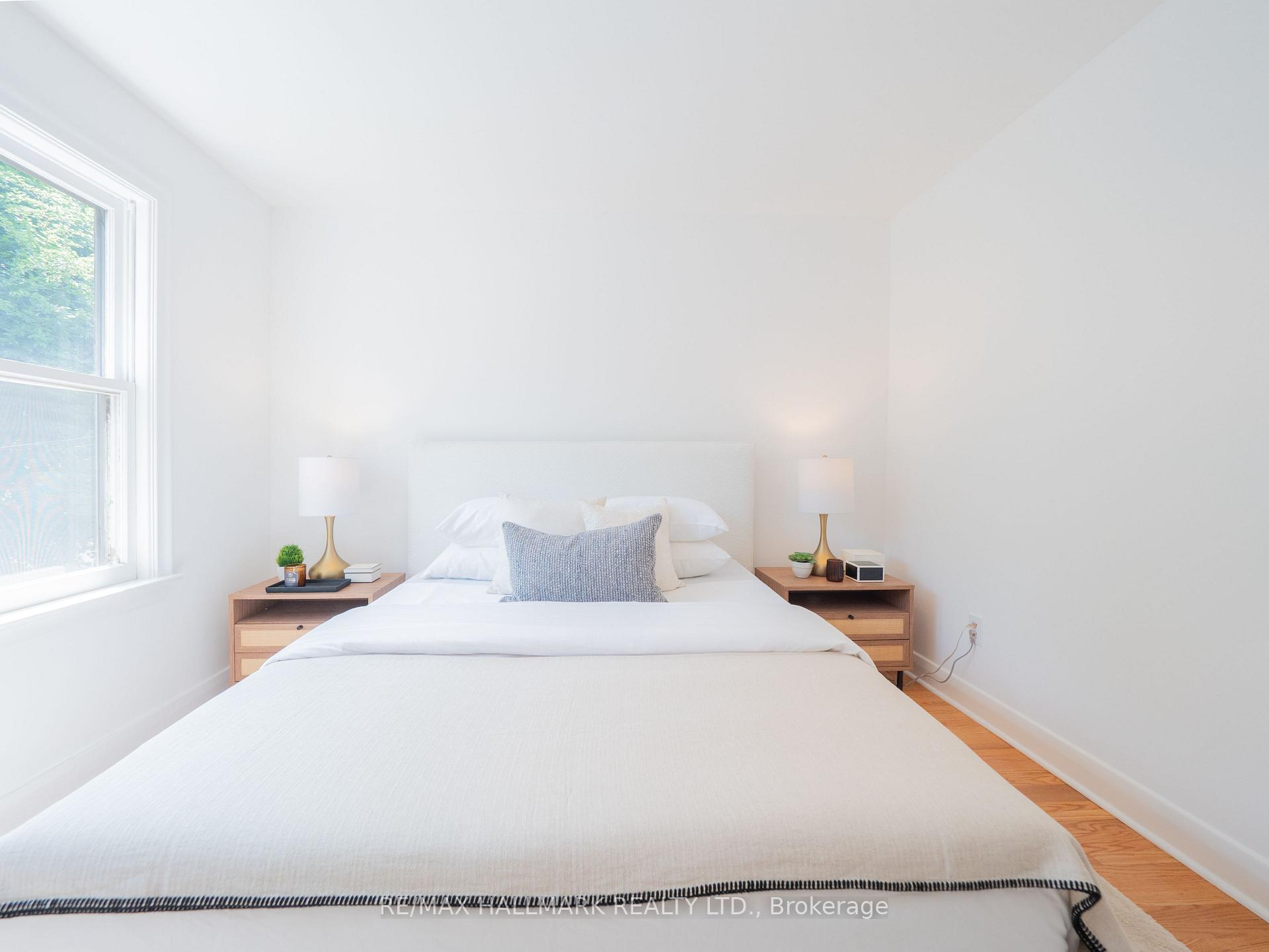 Photo 23 of 61 Glenside Avenue, Toronto, Greenwood-Coxwell — HOMEH