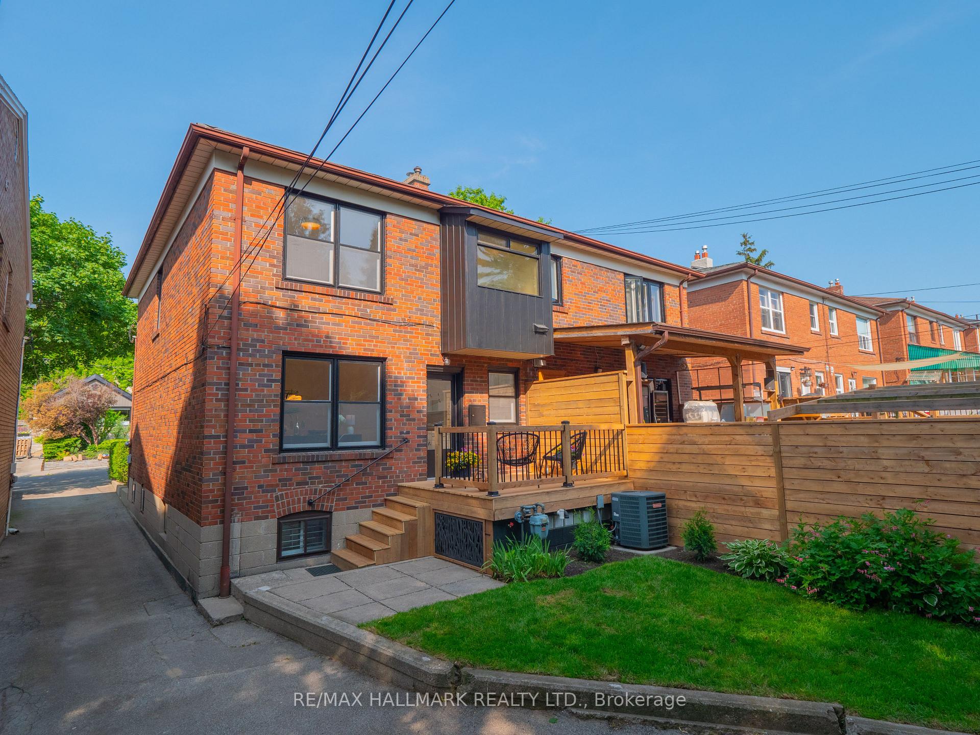 Photo 35 of 61 Glenside Avenue, Toronto, Greenwood-Coxwell — HOMEH