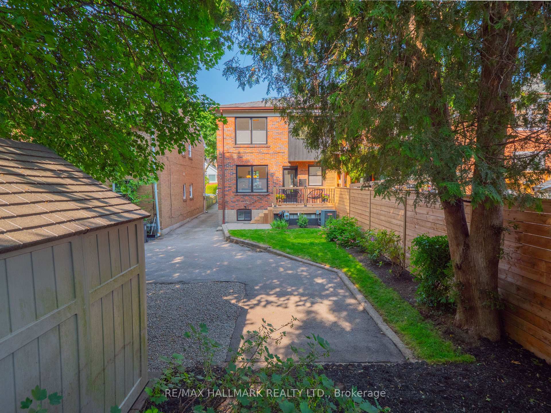 Photo 43 of 61 Glenside Avenue, Toronto, Greenwood-Coxwell — HOMEH