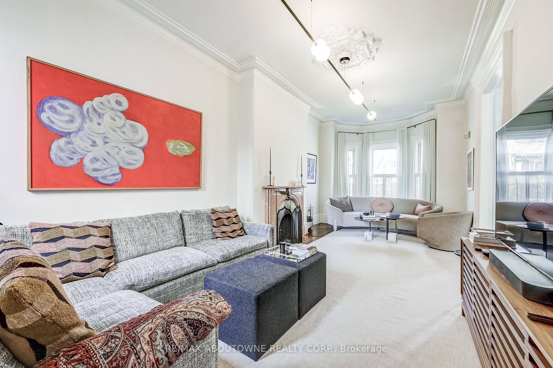 Photo 5 of 301 Sumach Street, Toronto, Cabbagetown-South St. James Town — HOMEH